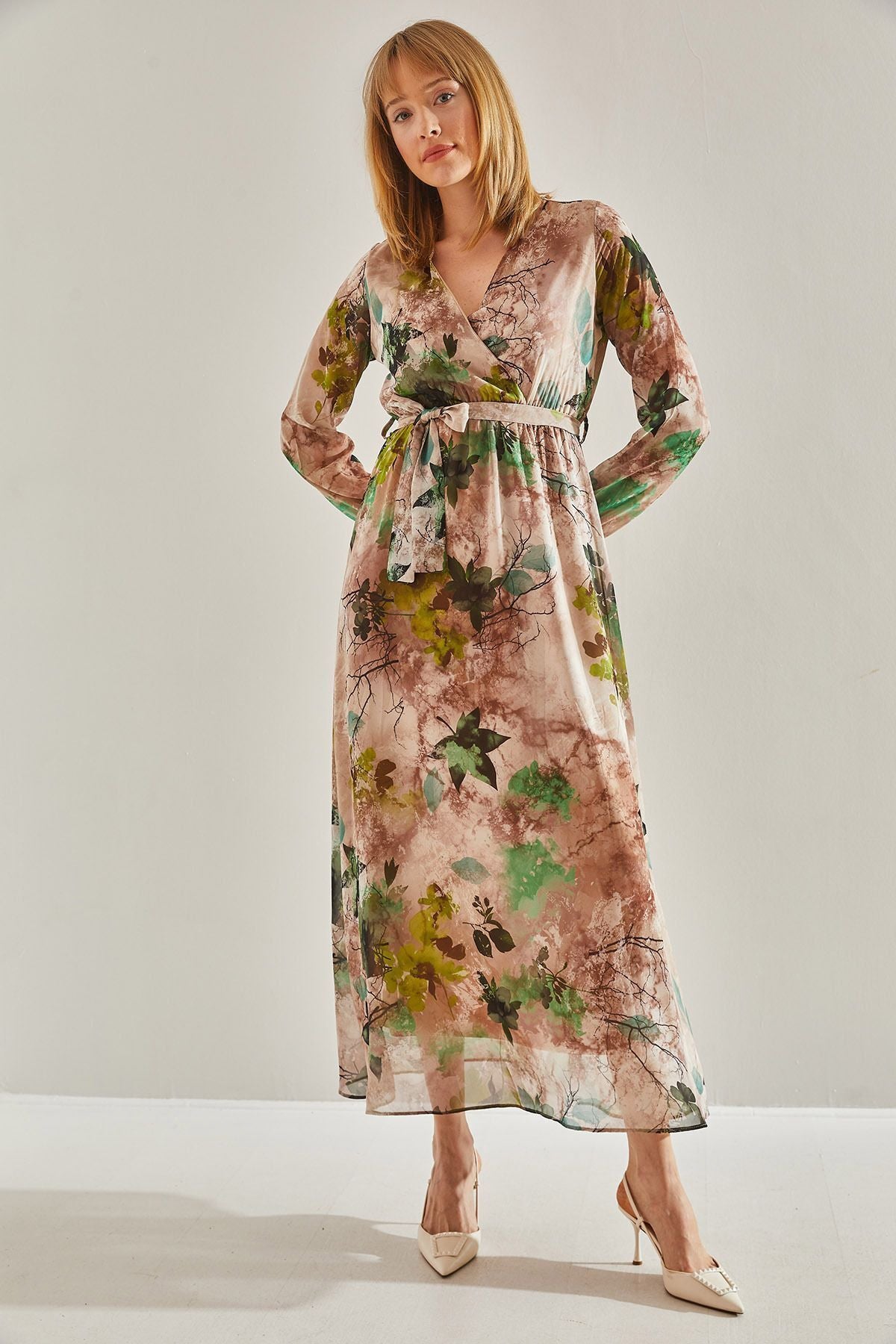Female Beige Lined Waist Waist V -Yaka Cruiser Belled Belly Dress 60251001