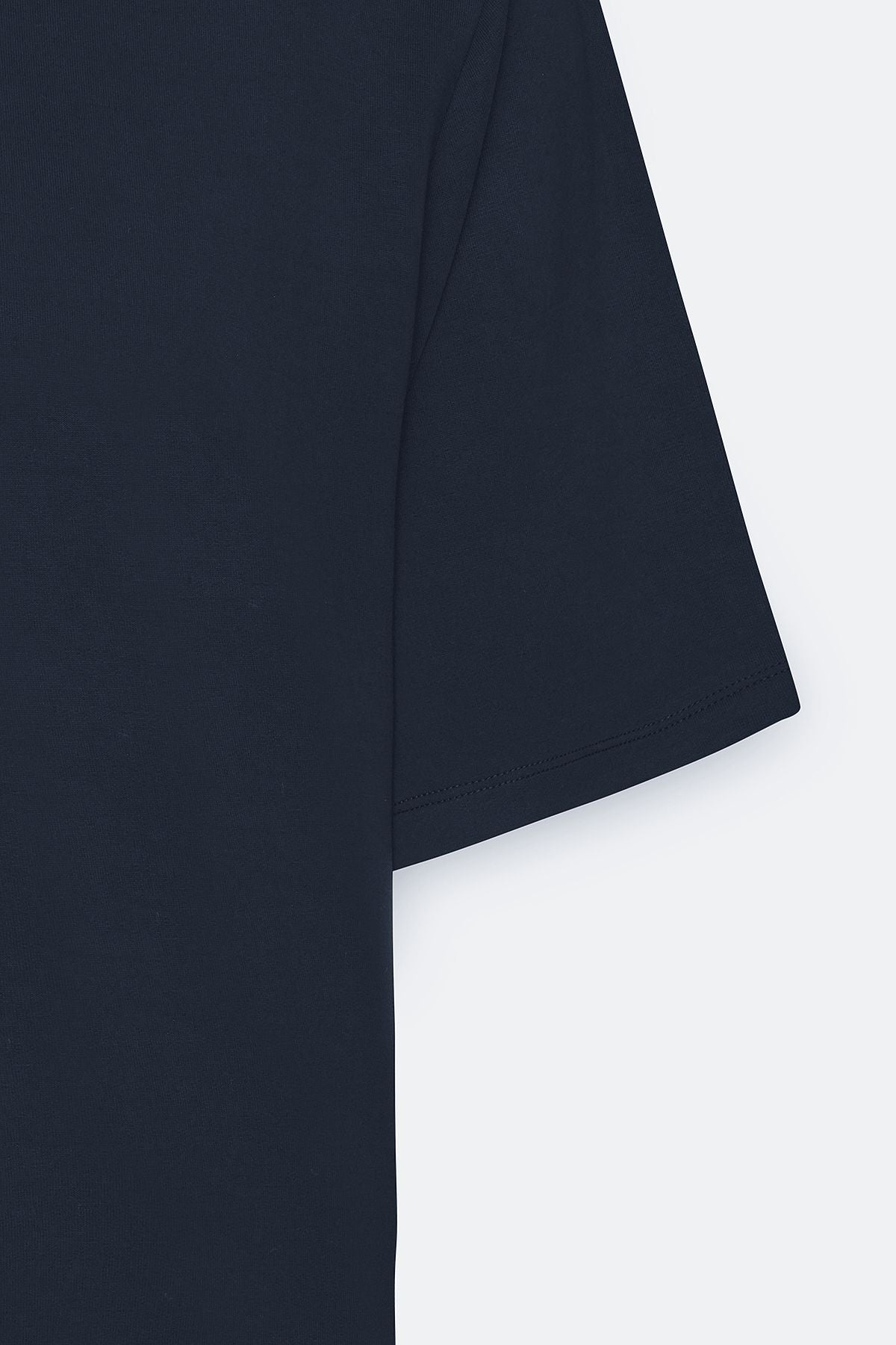 Men's navy blue modern fit comfortable cut bike collar flexible t -shirt