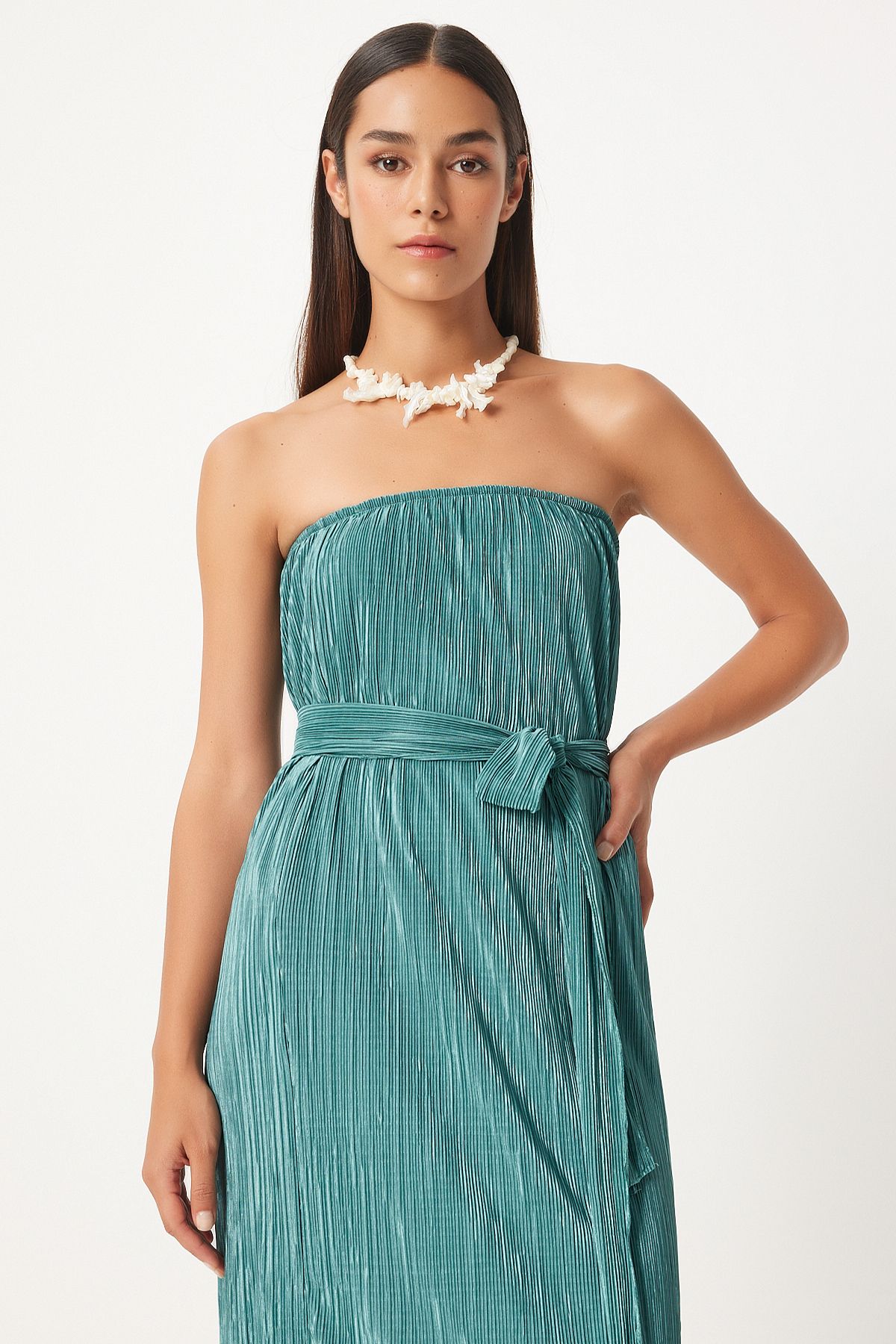 Women's Cagla Green Strapless Born Pilicated Dress FN03237
