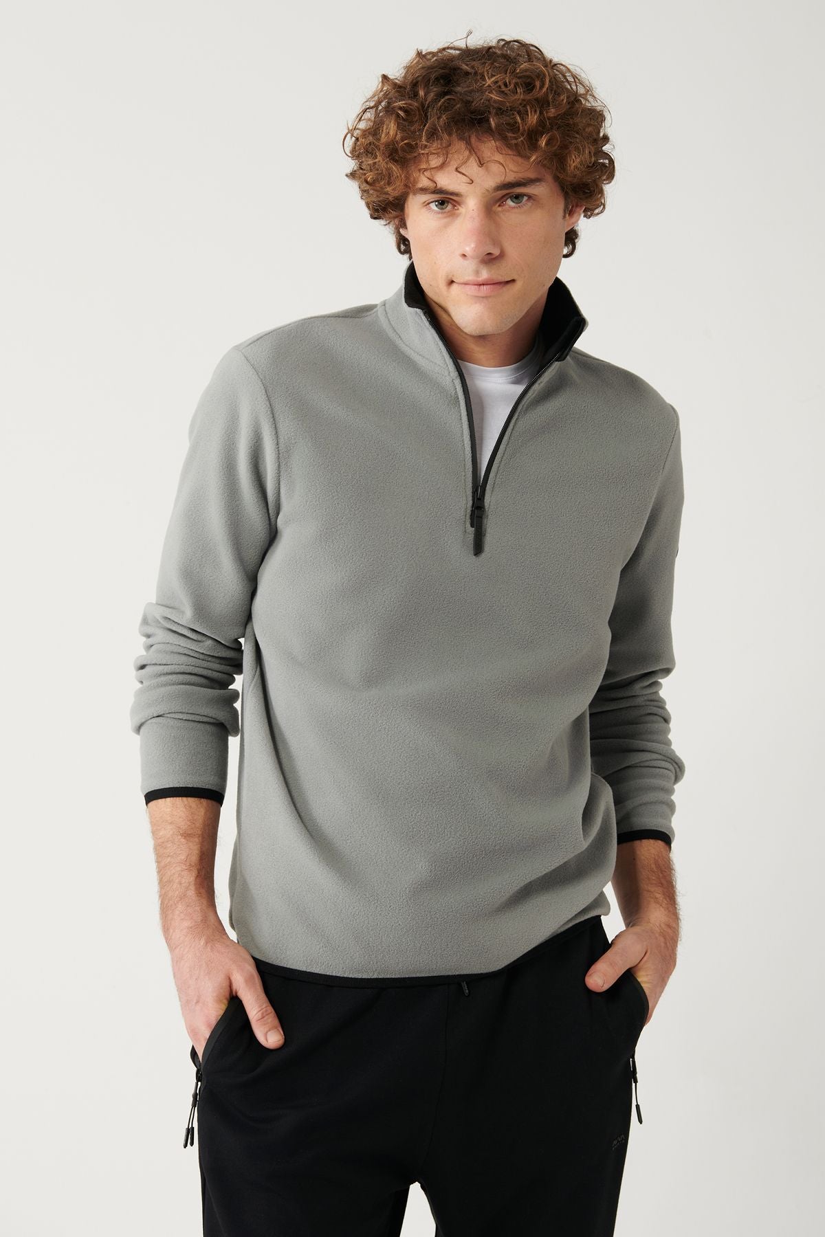 Men's gray cold -resistant half -zipper with perpendicular collar polar sweatshirt E001068