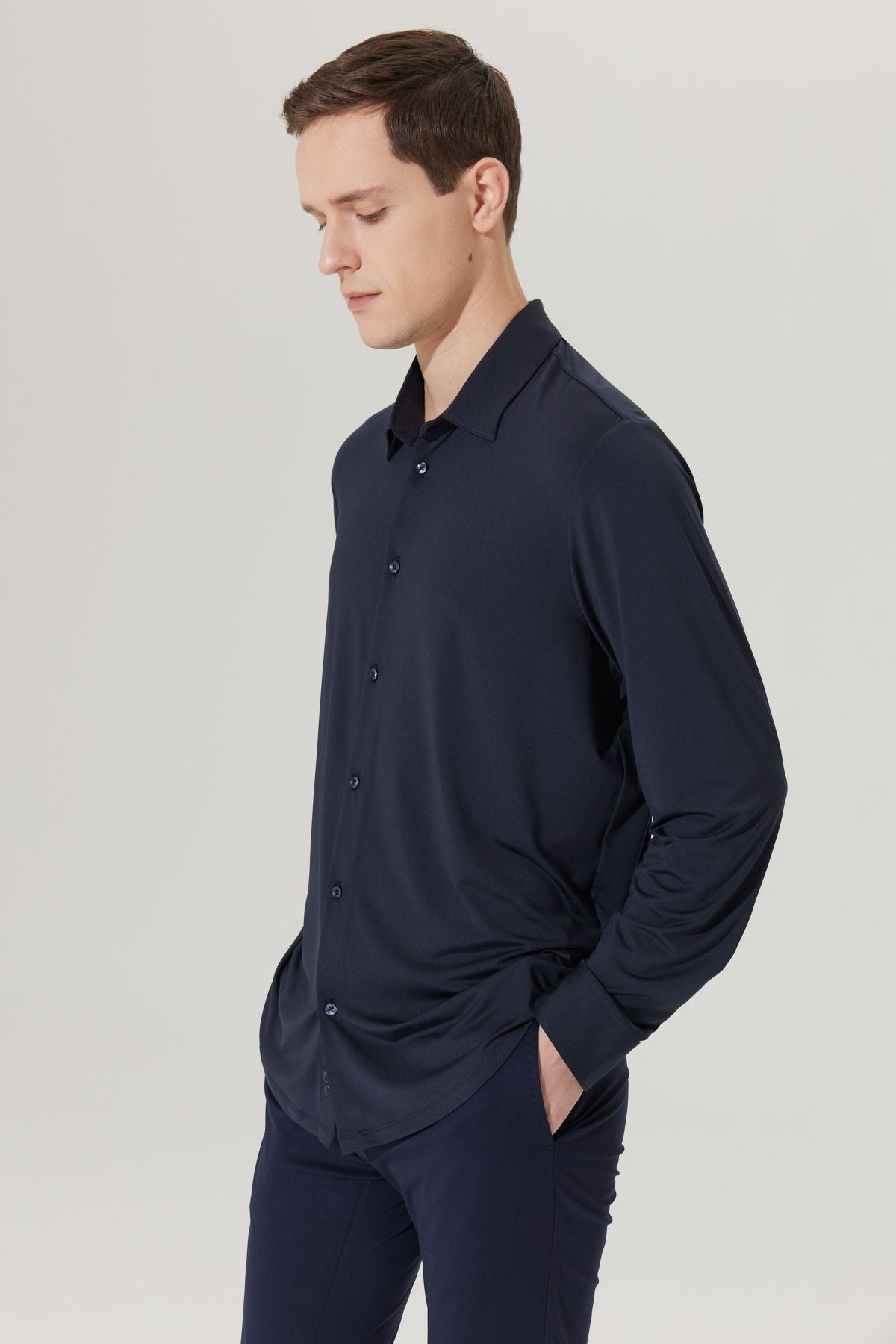 Men's navy blue slim fit narrow cut buttoned collar shirt