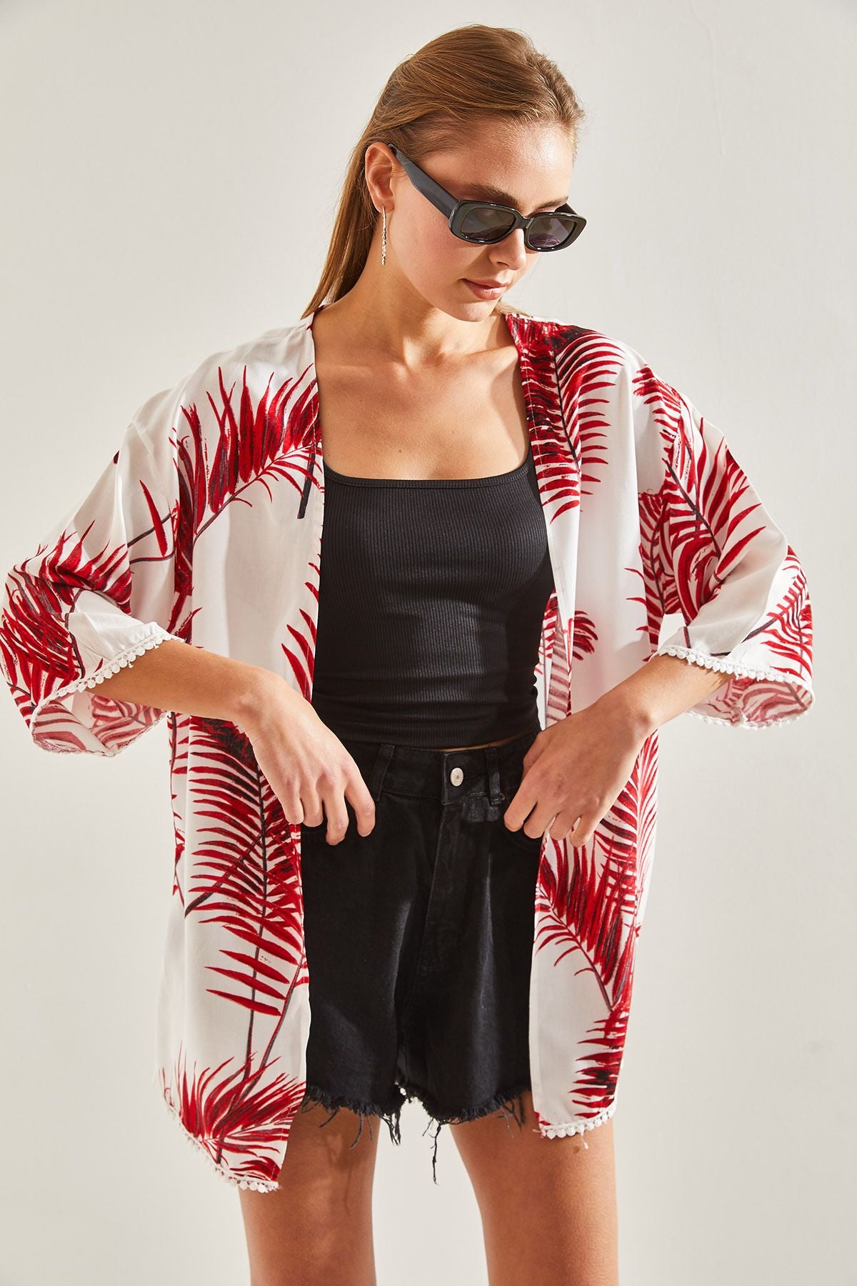 Women's Arms Lace Detail Patterned Viscose Kimono