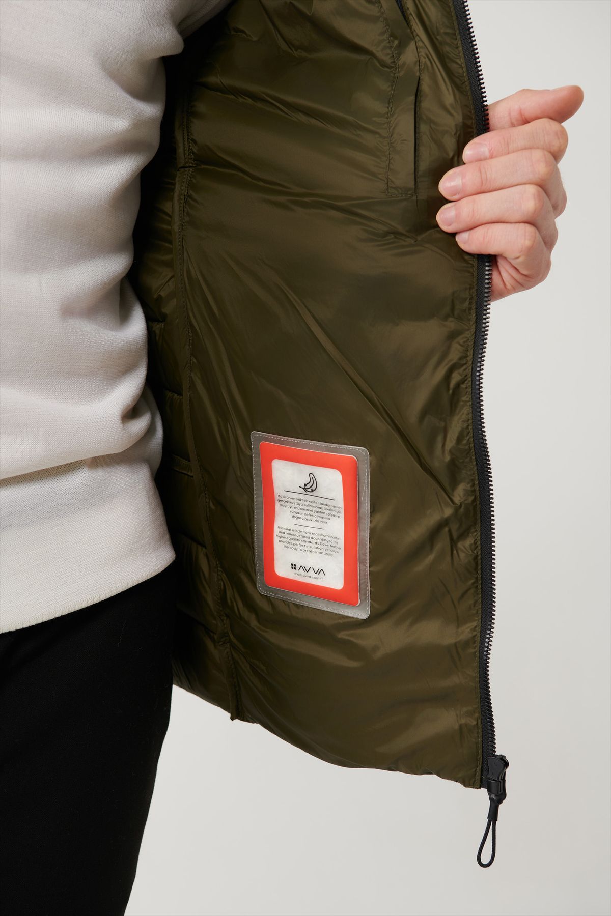 Men's Khaki Goose Feather Water Protector Windproof Fabric vertical collar bright swelling coat B006015