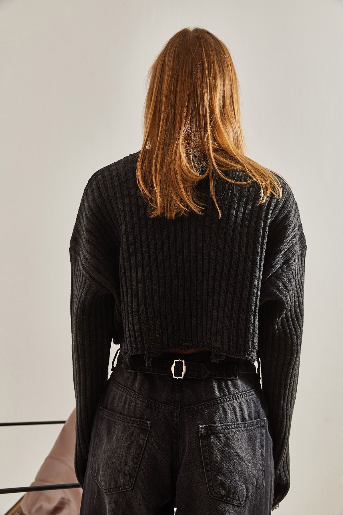 Female Bike collar tear detailed crop knitwear sweater