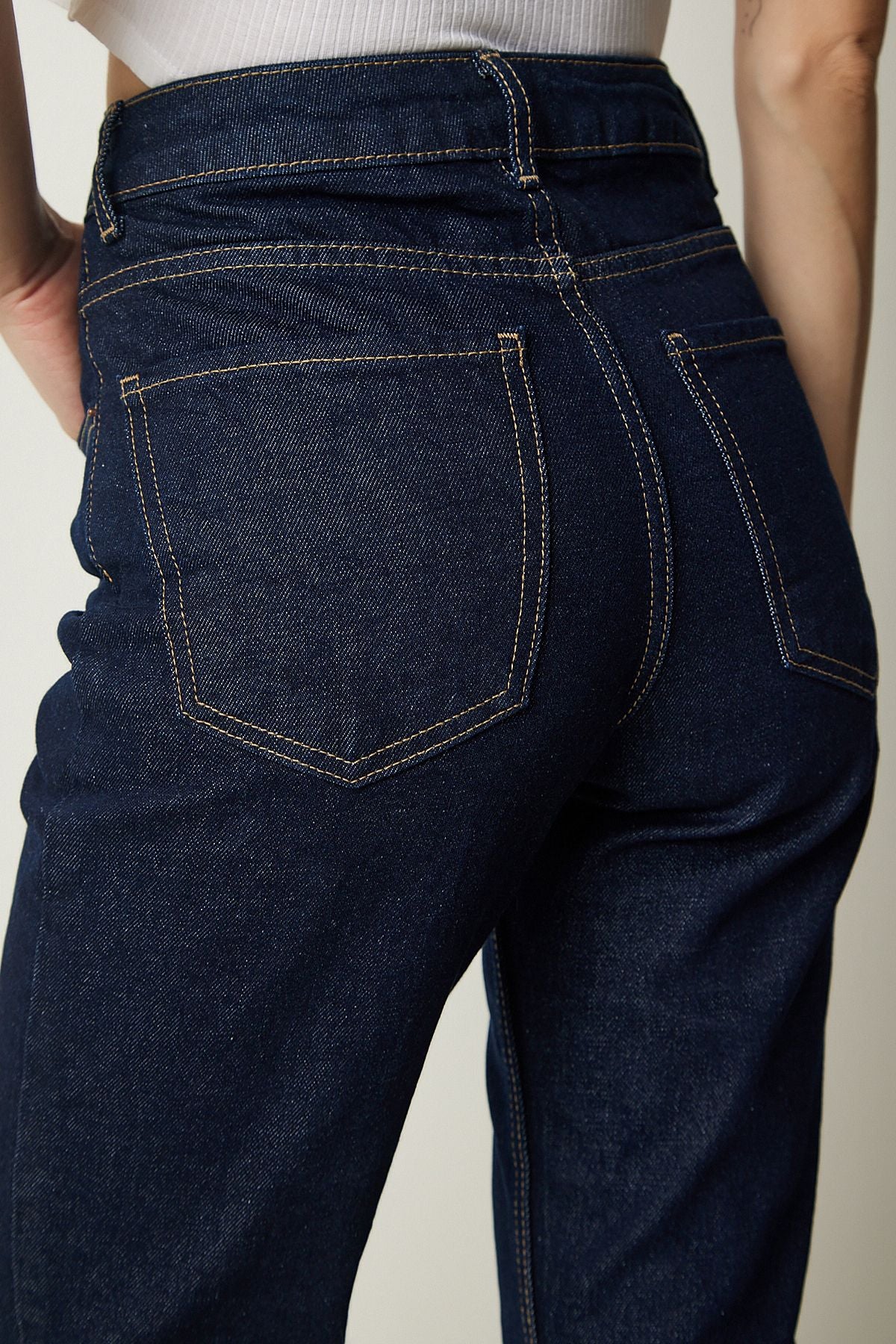 Woman Navy blue high waist denim pants CB00015