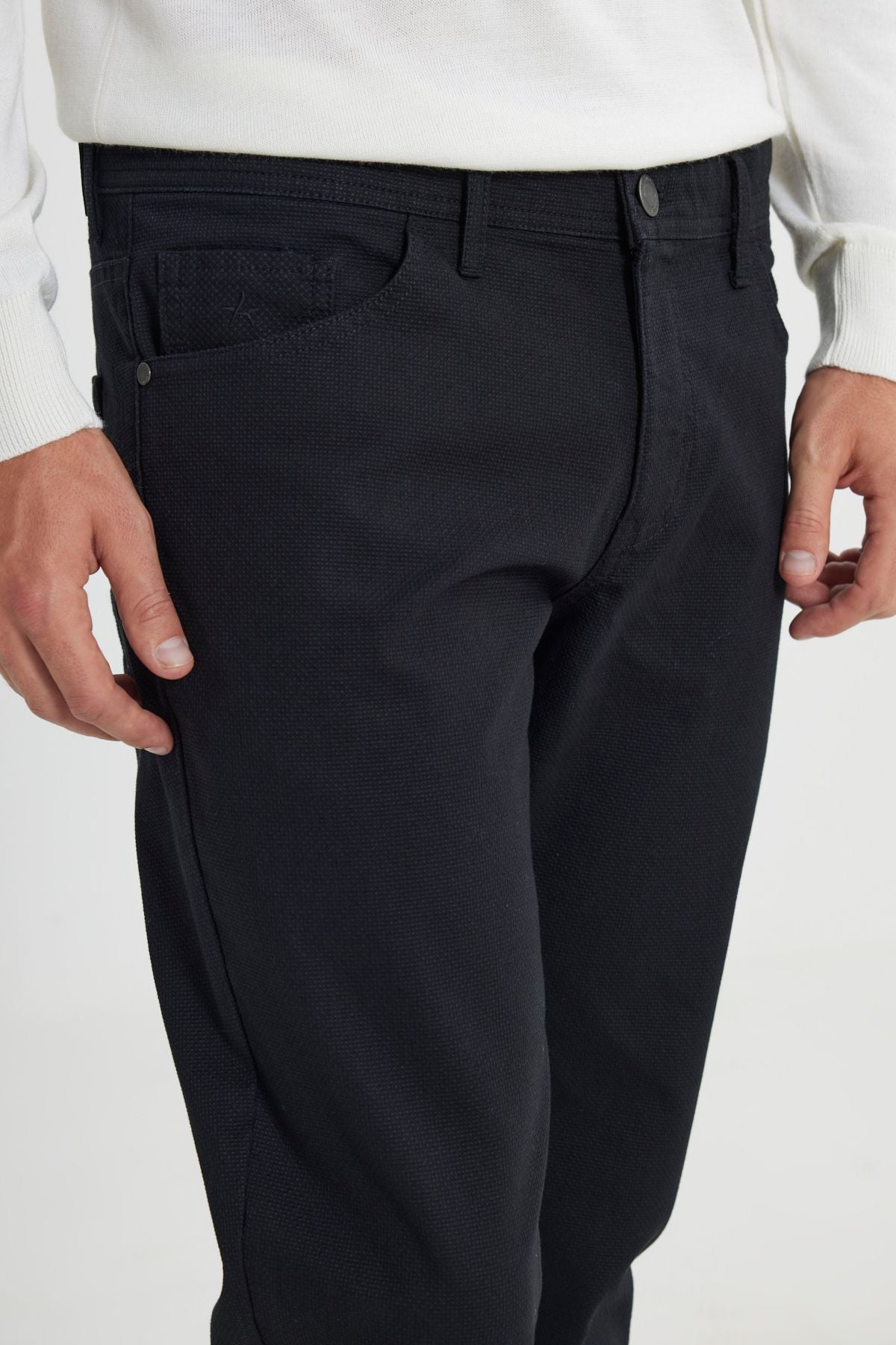 Men's Black Slim Fit Narrow Cutter Cotton Flexible Flestic Amest 5 Pocket Trousers