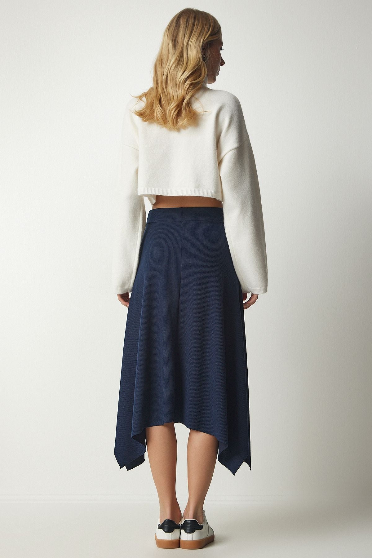 Woman Navy blue asymmetrical cut wick knitted skirt MC00227