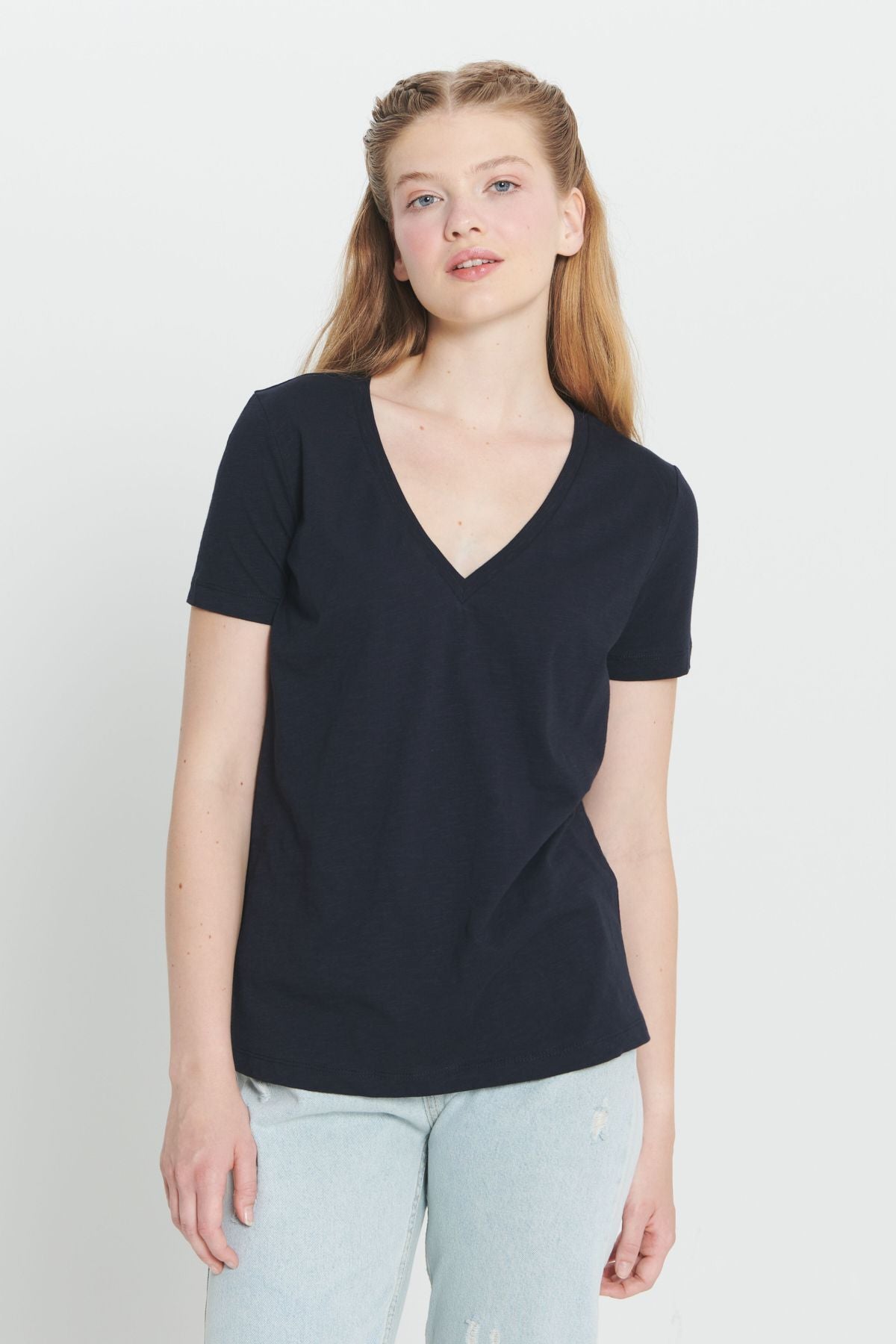 Woman Navy Blue 100 %Cotton Standard Fit Normal Cut V -Neck Basic T -shirt