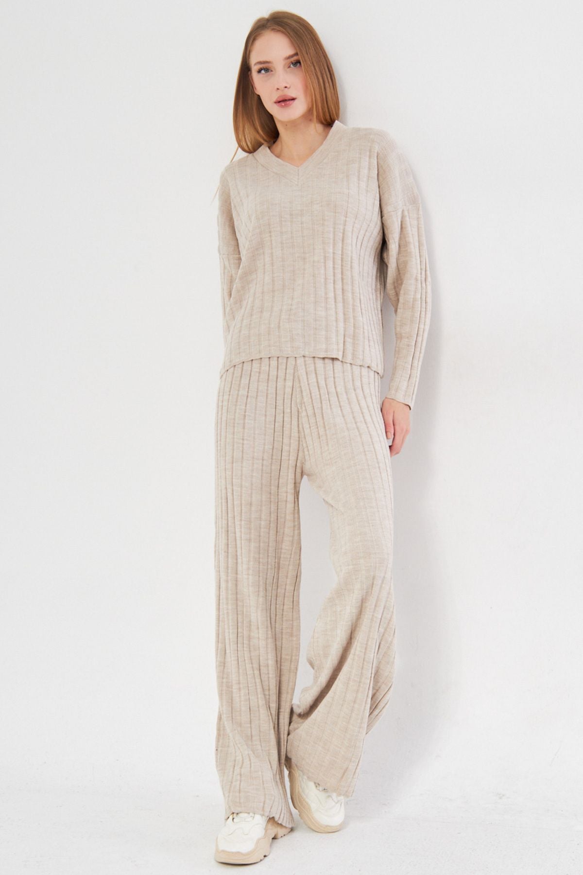 Female Beige V-Neck Binary Knitwear Set ARM-25K012002