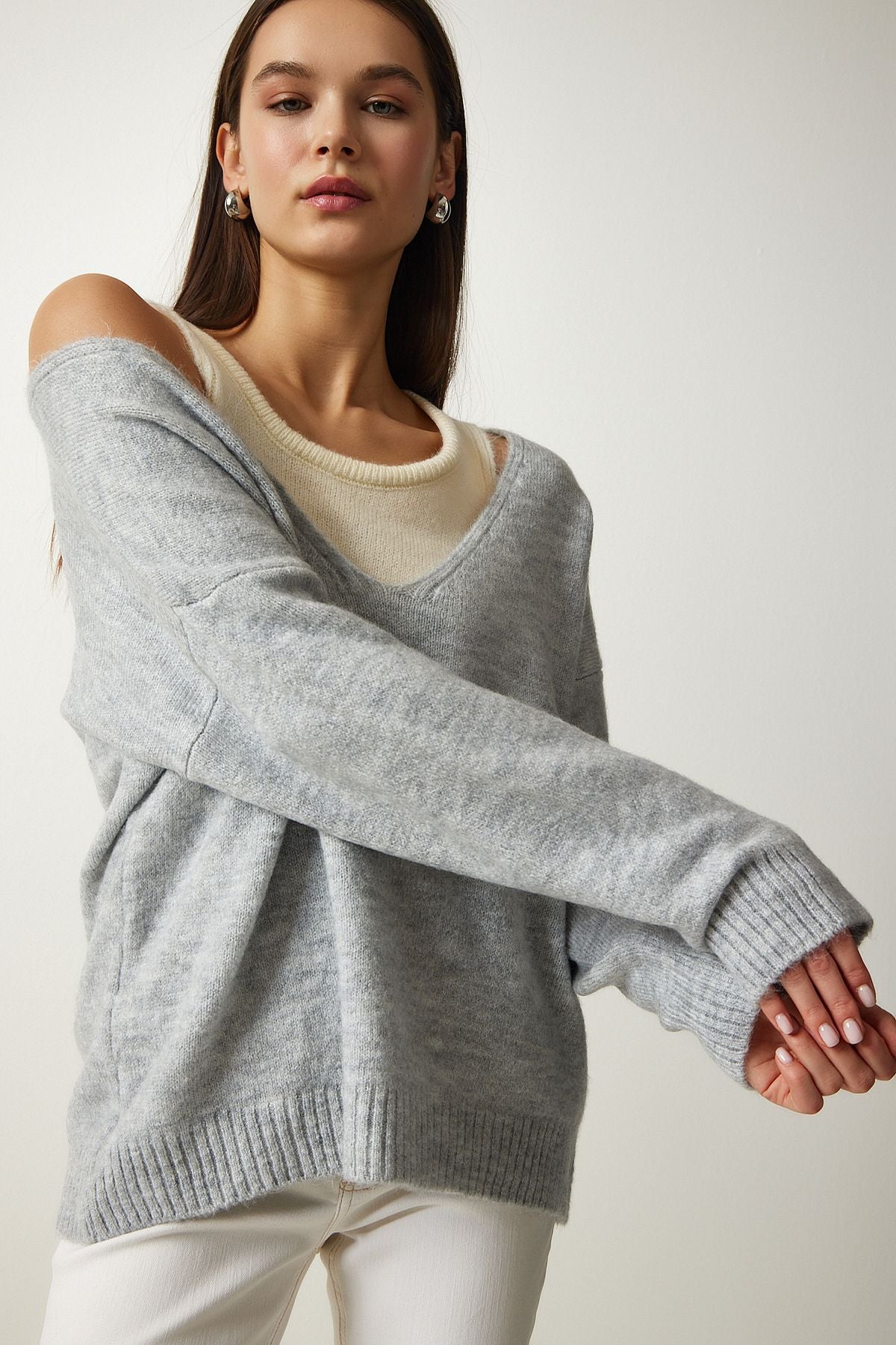 WOMEN'S Gray Athlete Soft textured Binary Knitwear Sweater PF00057