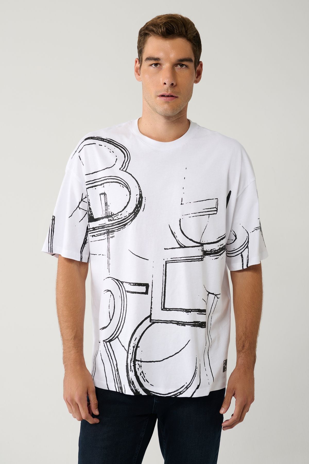 Men's White 100 %Cotton Bicycle Collar Printed Cotton T-Shirt A41y1377