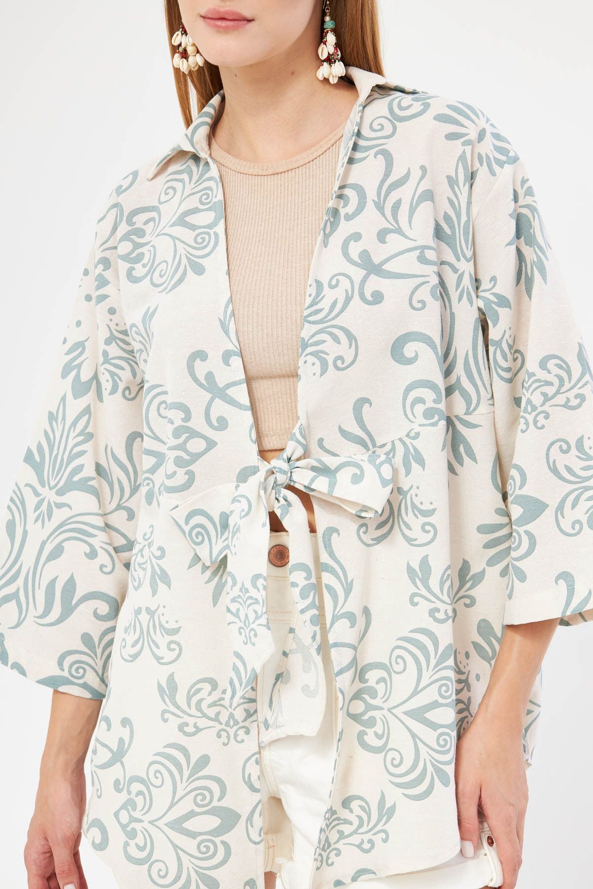 Female Mint Patterned Linen-looking front-binding kimono shirt ARM-24Y001079