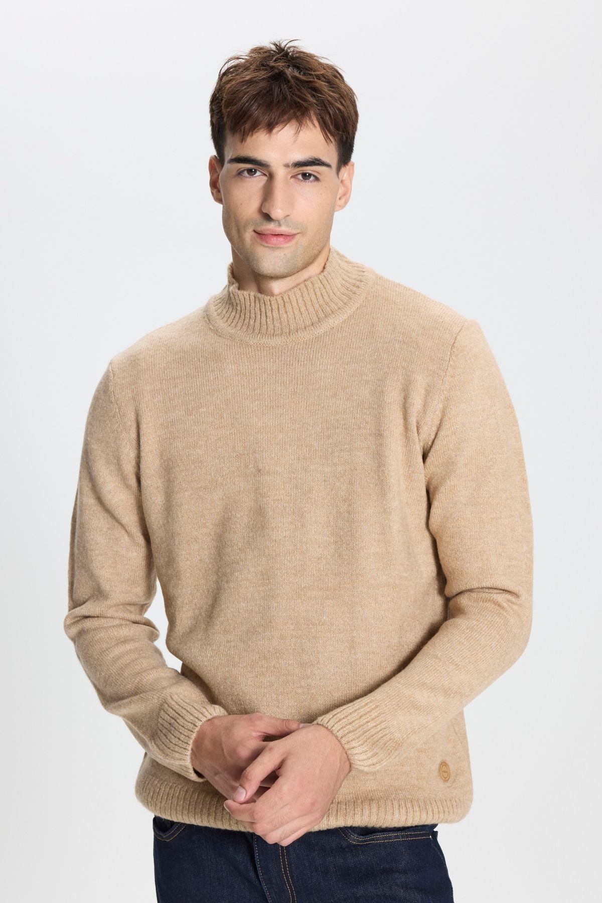 Men's Brown Standard Fit Normal Cut Half Fisherman Yaka Soft textured knitwear sweater