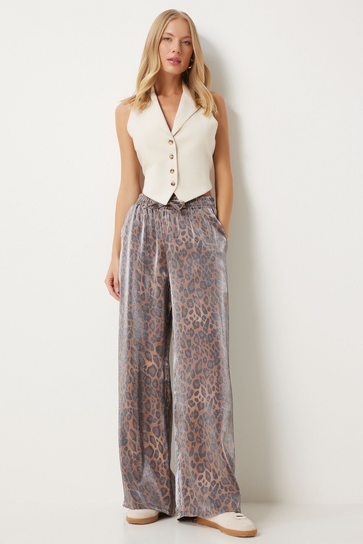 Women's black beige leopard patterned bright surface pants an00209