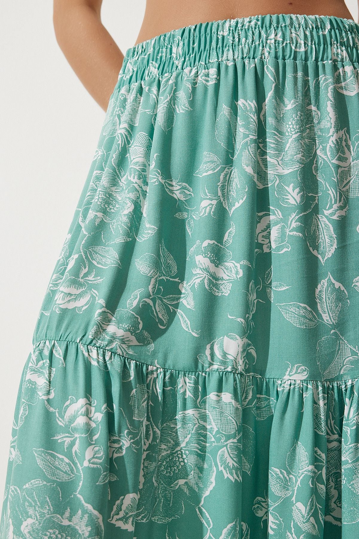 Female Water Green Flower Patterned Volan Viscose Skirt DD01310
