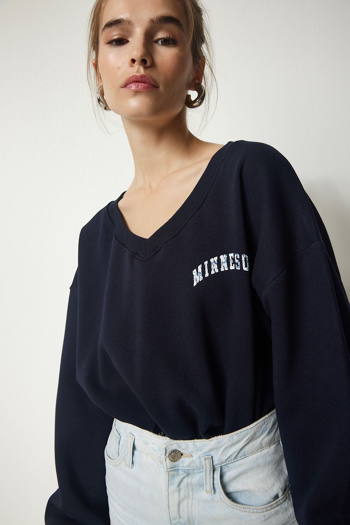 Woman Navy blue V -neck Oversize Crop Knitting Sweatshirt Mc00239