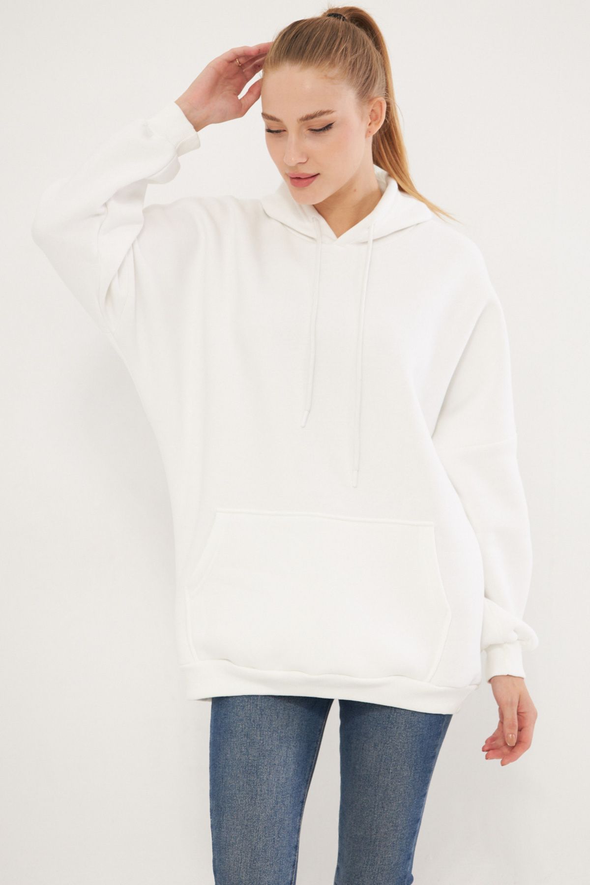 WOMEN WHITE HAPPENED INTERIOR SHARGY POCKET SWEATSHIRT ARM-25K001045