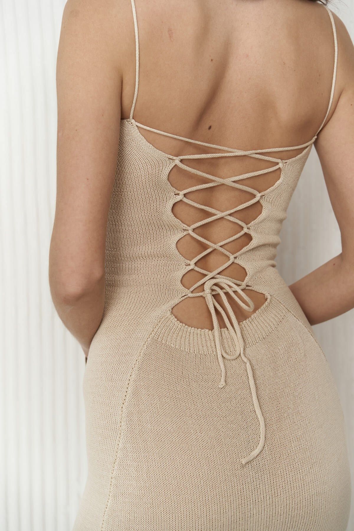 CINTIA BACK DEGELLED BEige knitwear dress