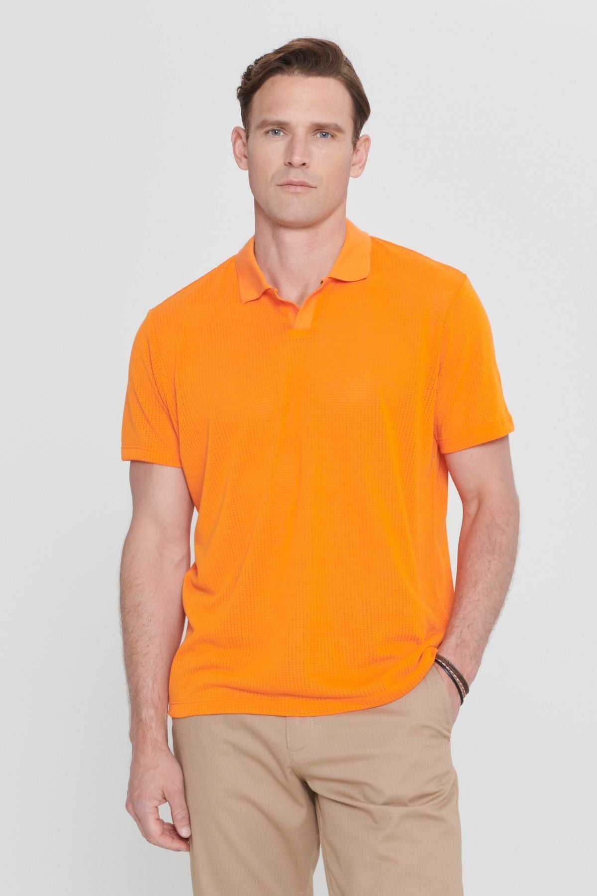 Men's orange regular fit comfortable cut polo collar label detailed T -shirt