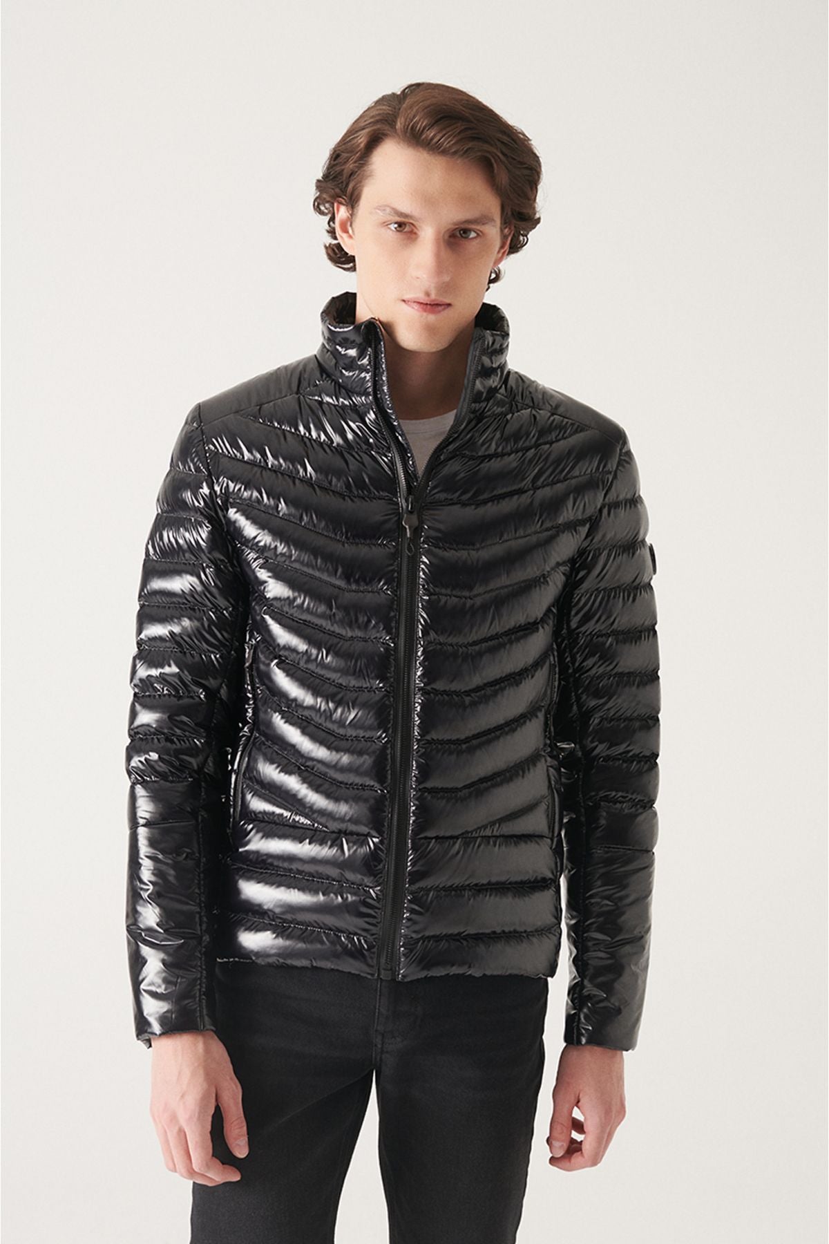 Men's black goose feather water -driven windproof bright swelling coat E006015