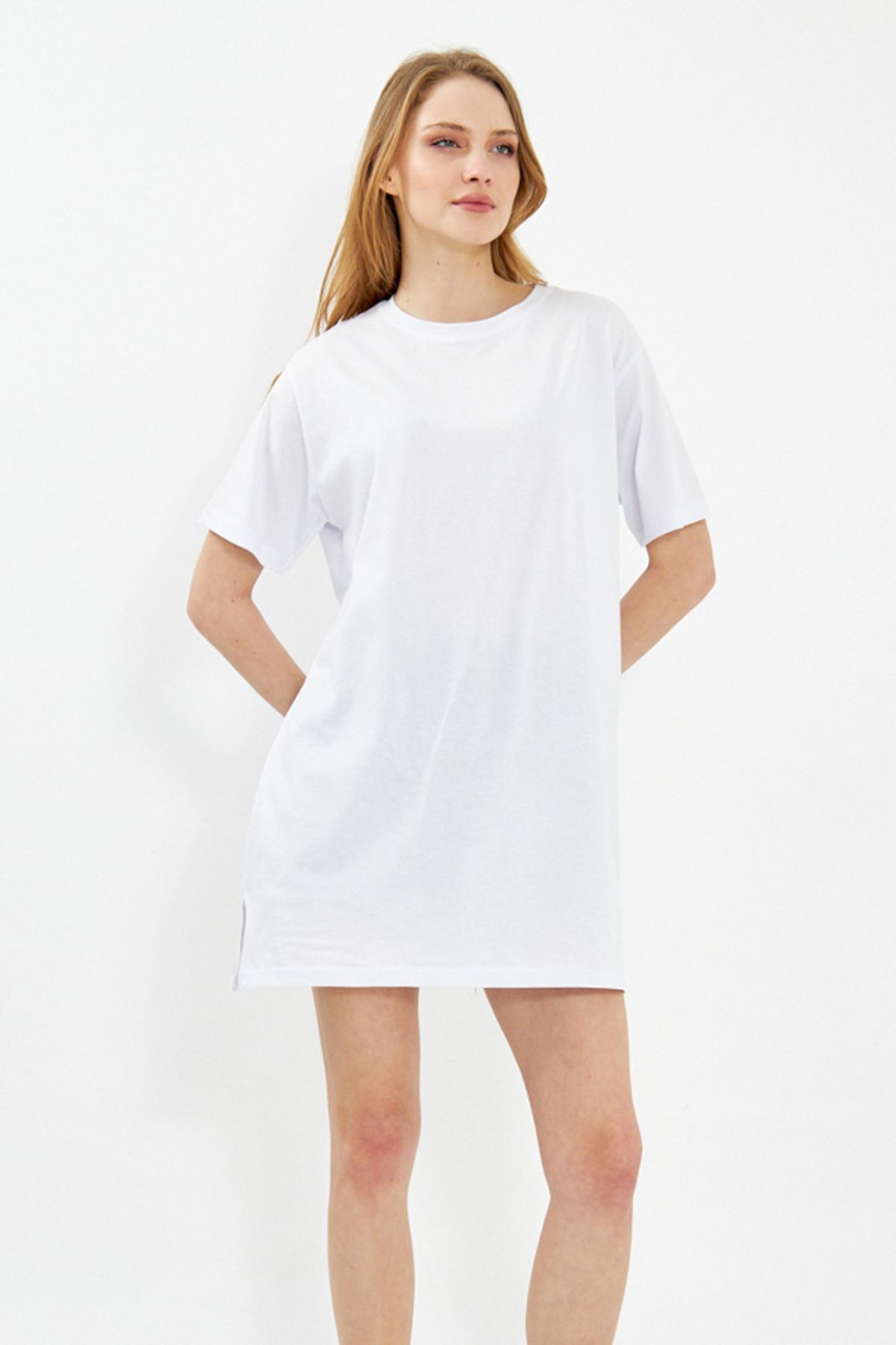 Women's white sides with slits with long t-shirt ARM-24Y024005