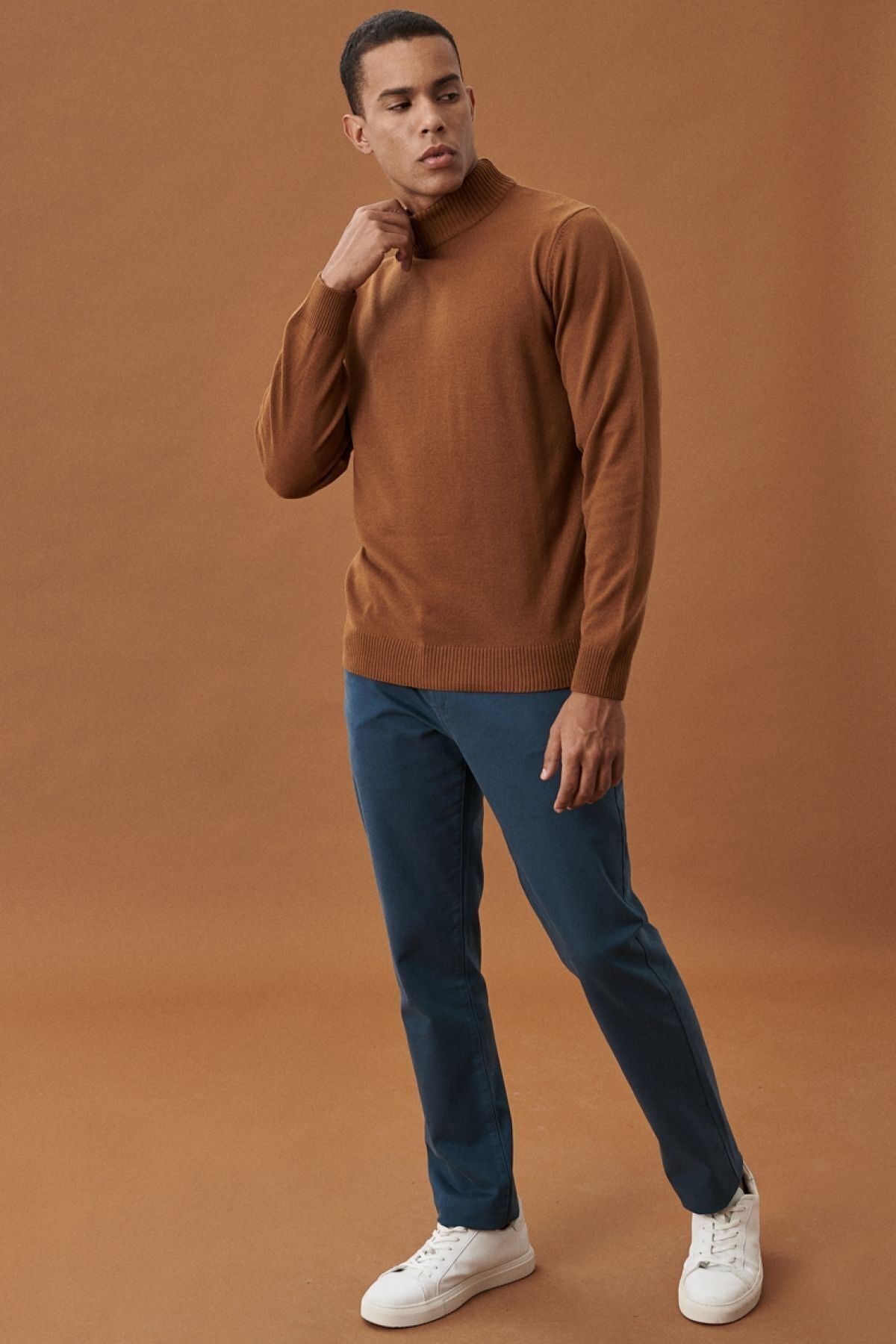 Men's oil slim fit narrow cut cotton flexible chino pants