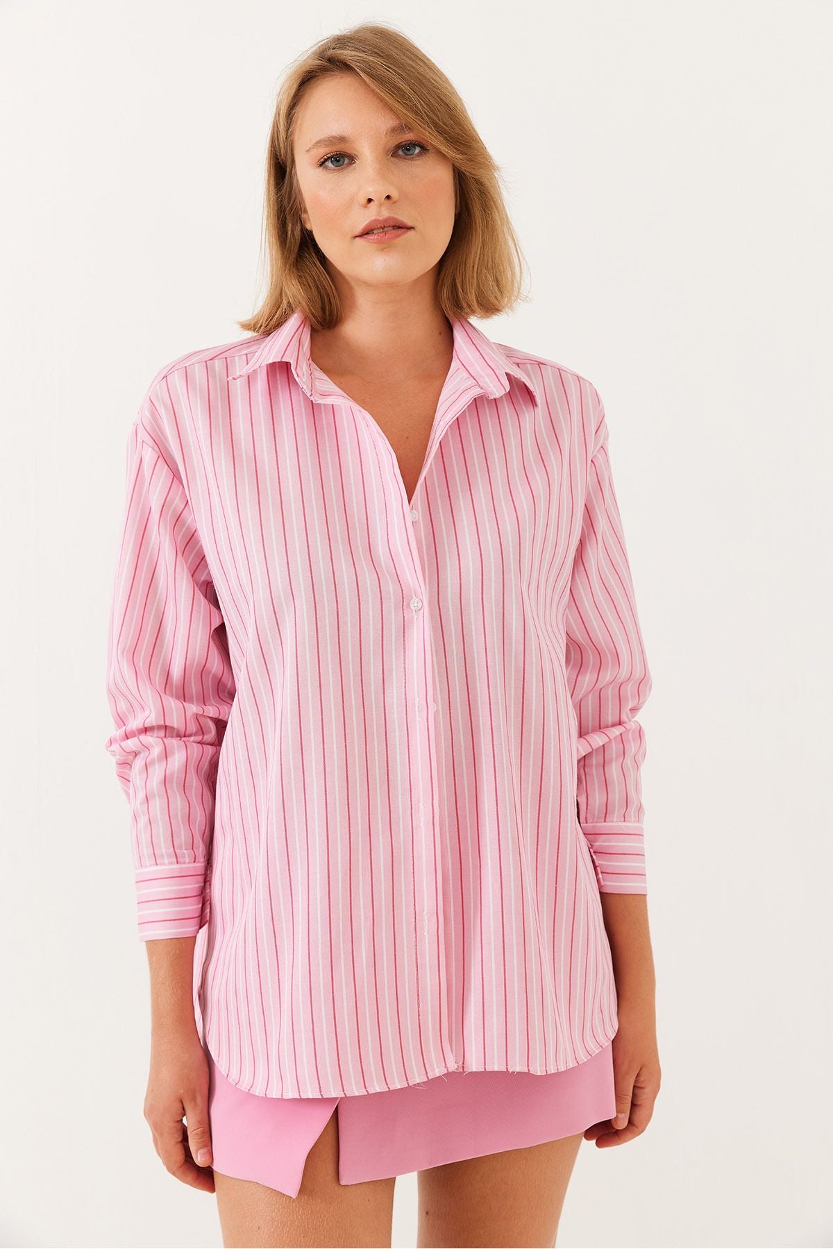 Woman Oversize cut striped basic shirt 60251825