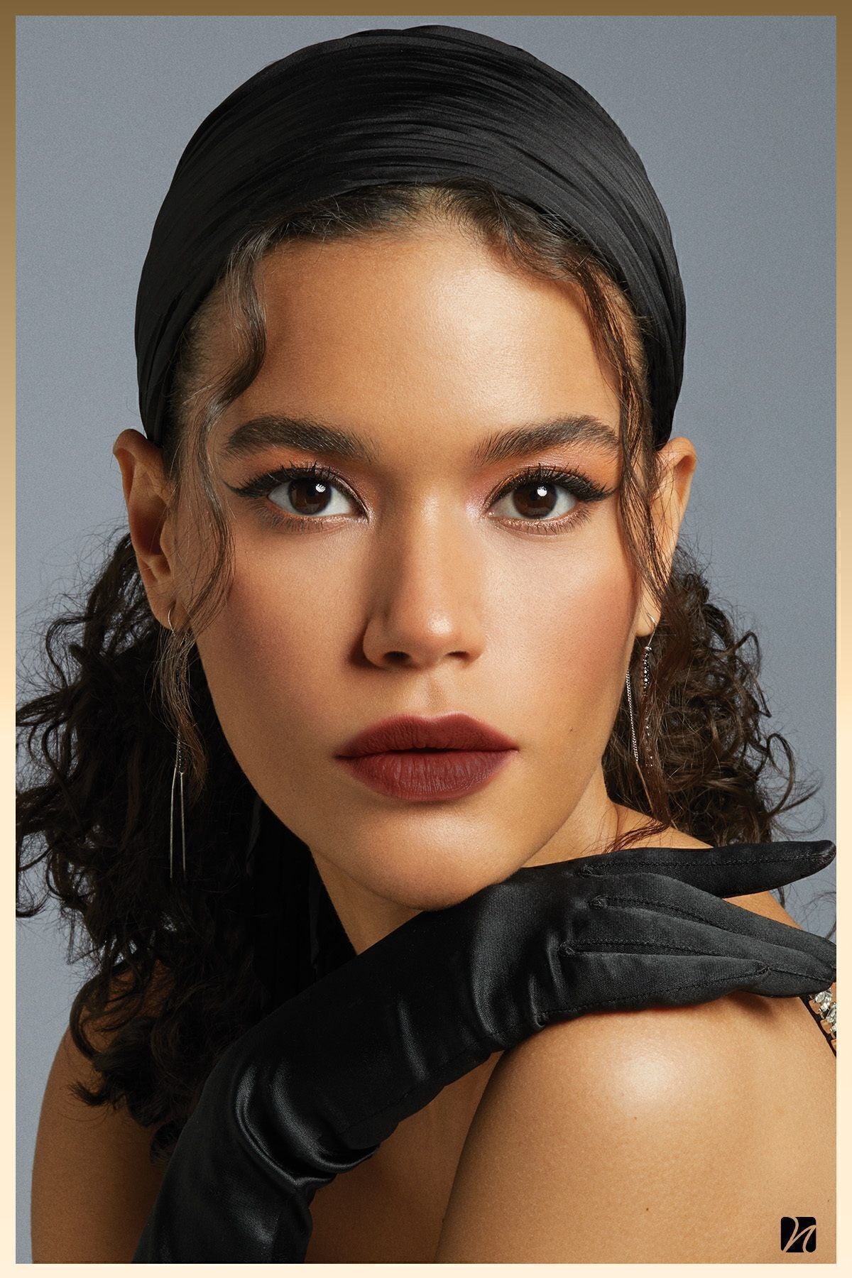 Iconic Matte Lipstick permanent matte lipstick 107 IDOL - Brown