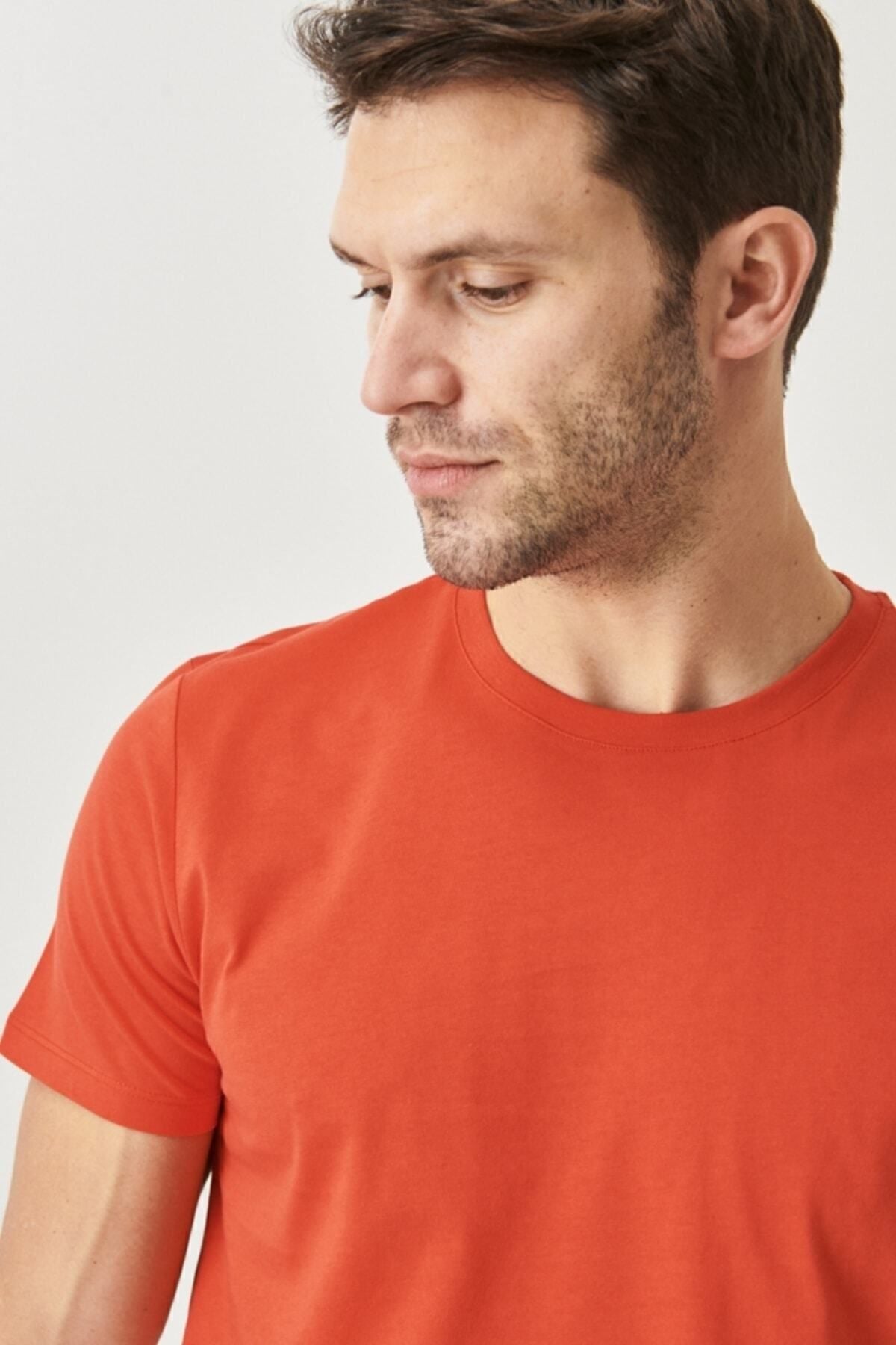 Men's Saks-Kırmız-Yellow-Intigo Melanj Slim Fit Dight Cut 4-Piece Basic T-Shirt Package