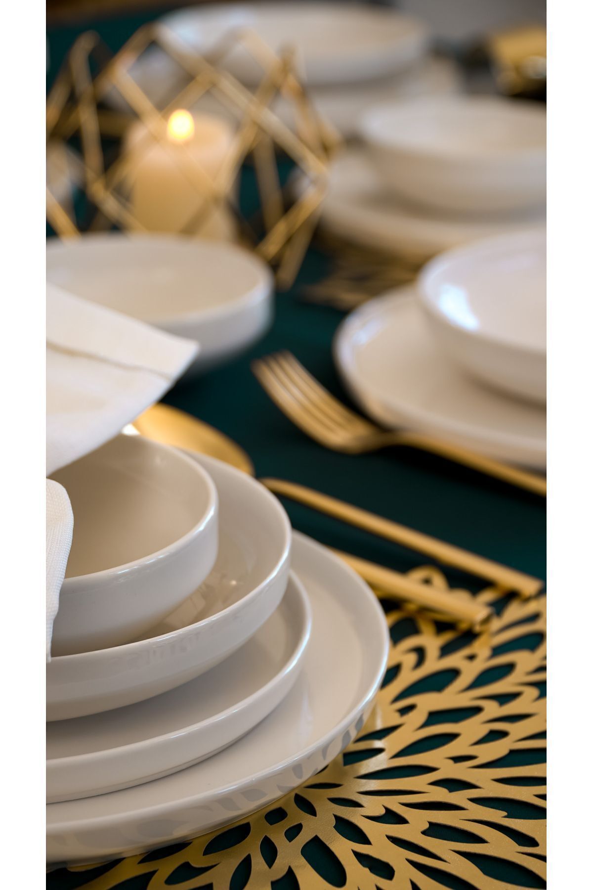 Dream Broken White 24 Piece Porcelain Dinner Set for 6 people