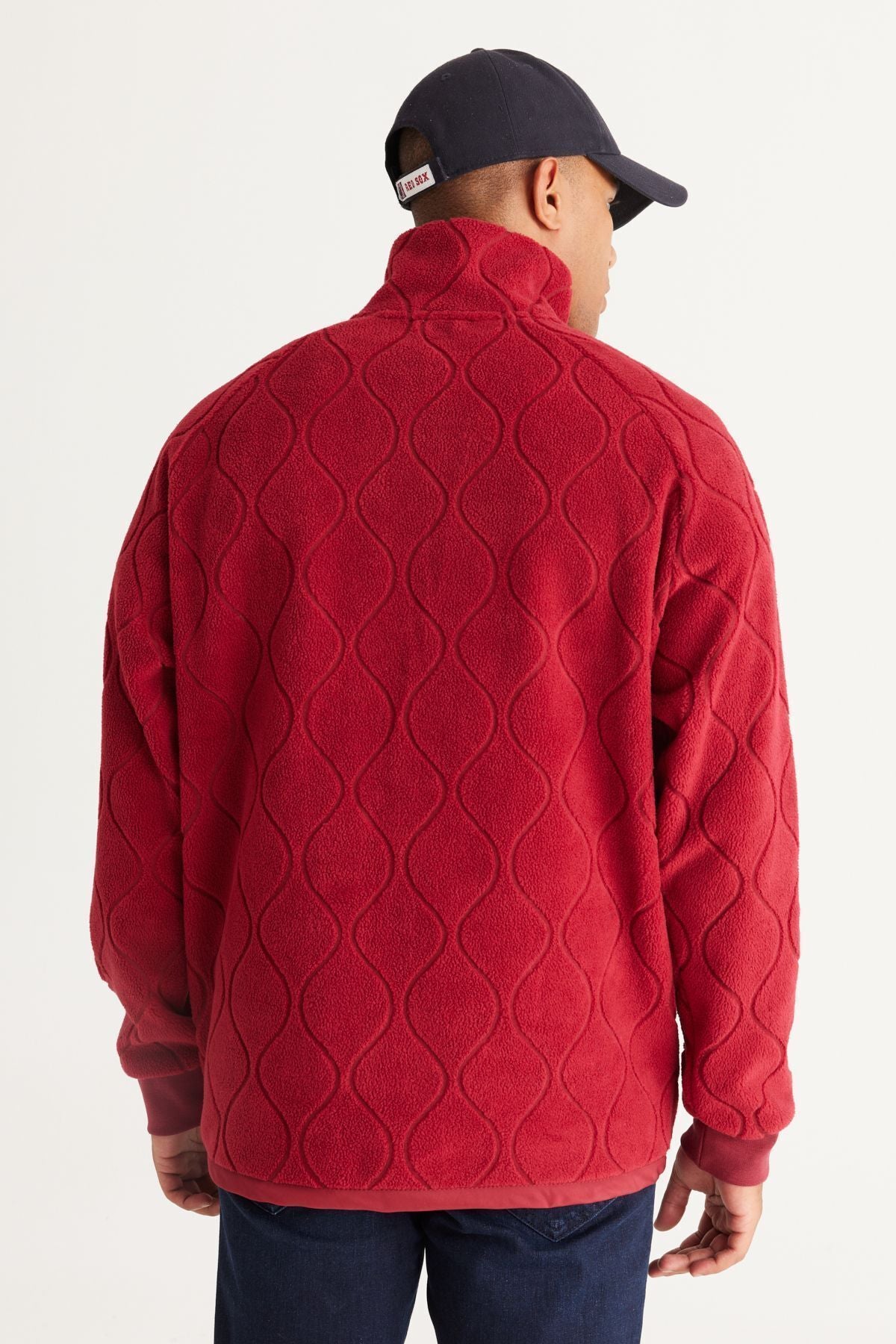 Men's burgundy oversize with plenty of cuts upright collar jacquard polar sweatshirt