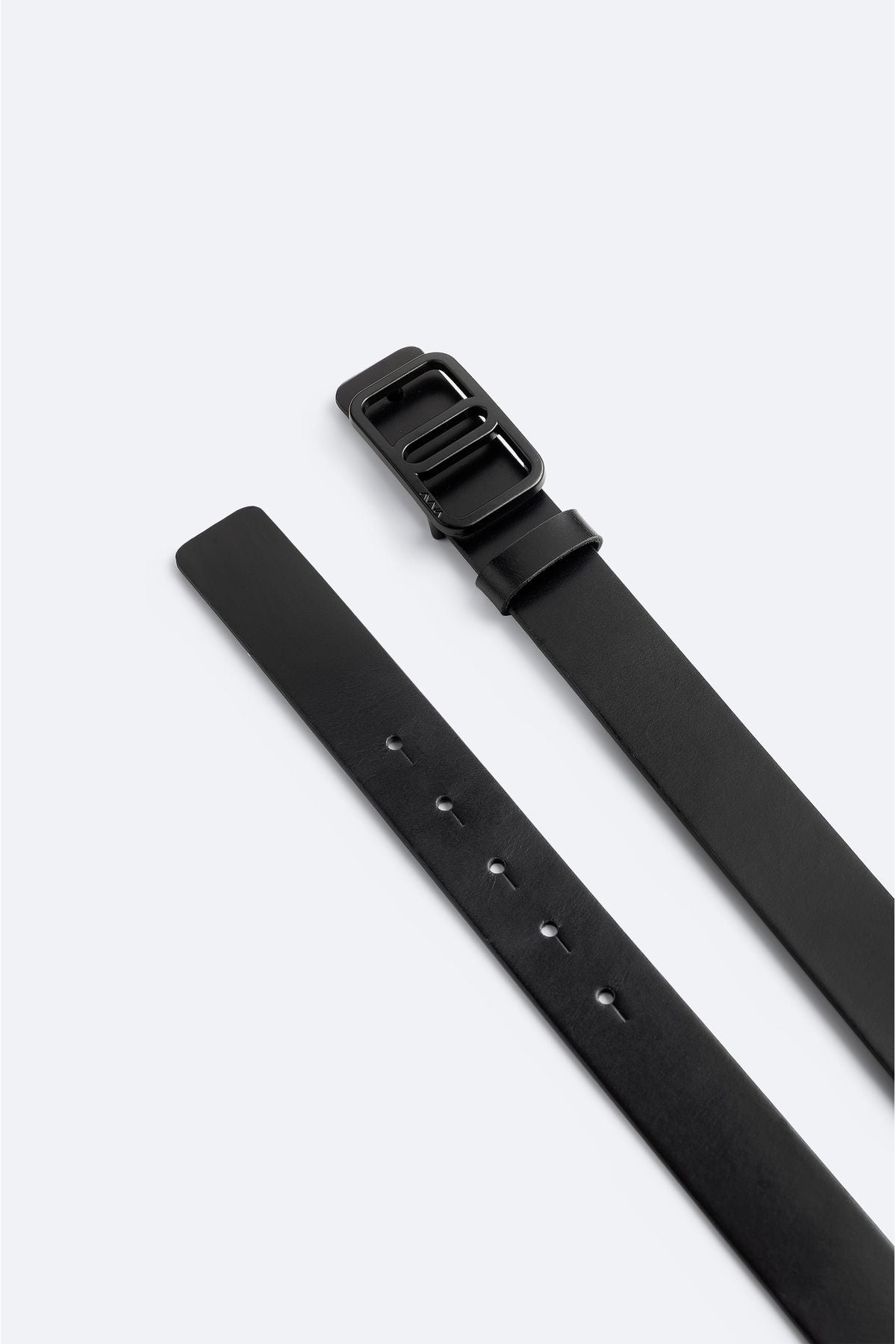 Men's Black Handle 100 %Leather Belt A42y9318