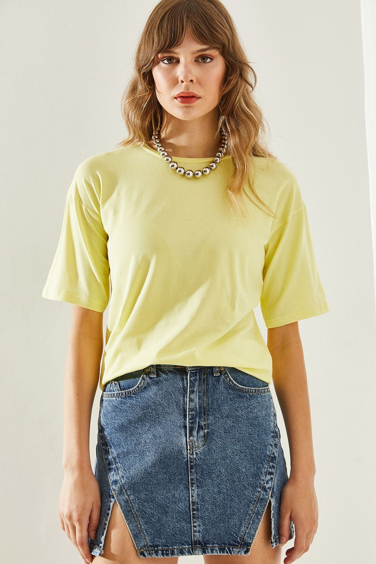 Female Bicycle Collar Short Sleeve Basic T-Shirt 60251202