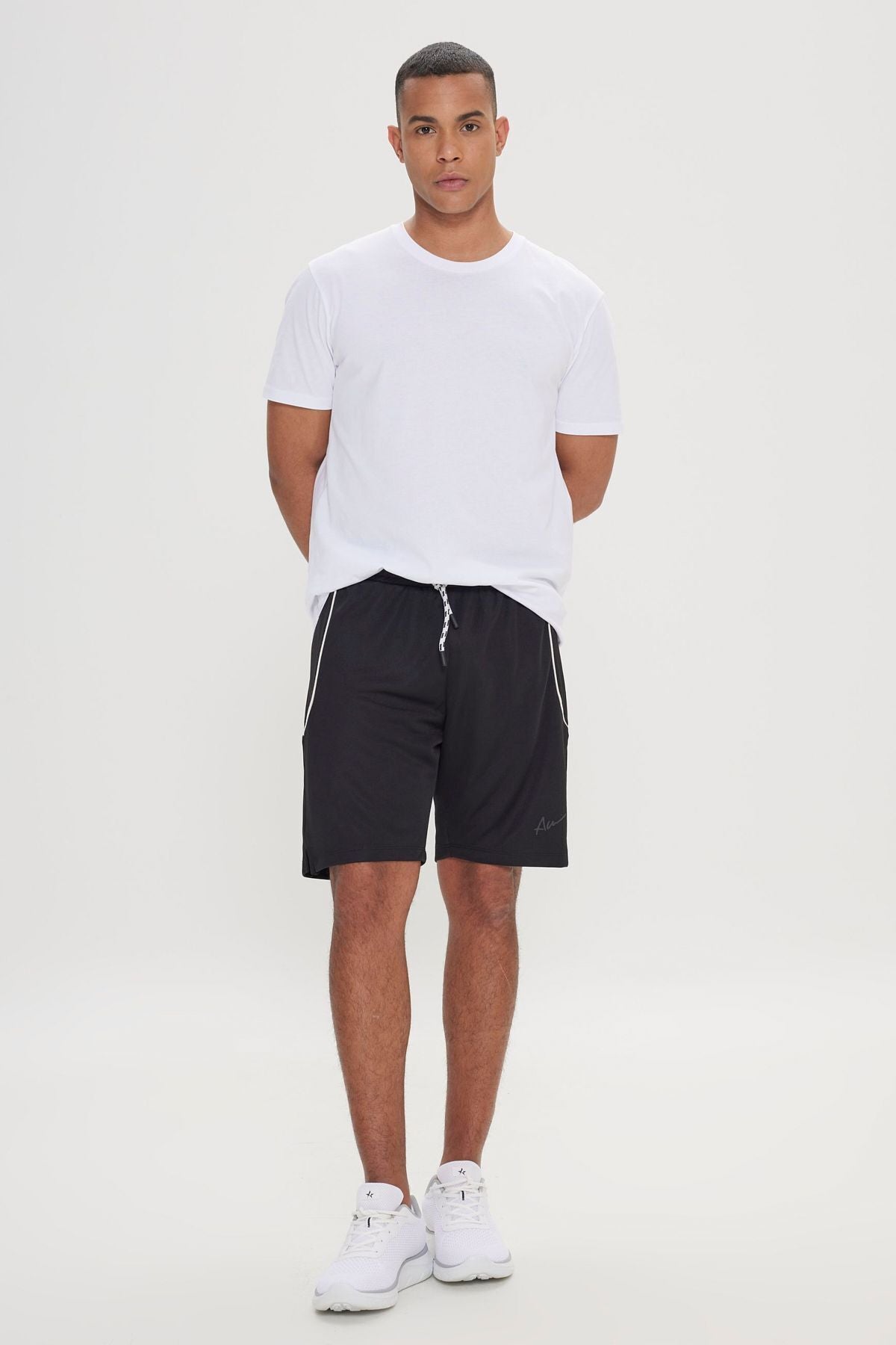 Men's Black Standard Fit Normal Cut Comfortable Knitting Shorts
