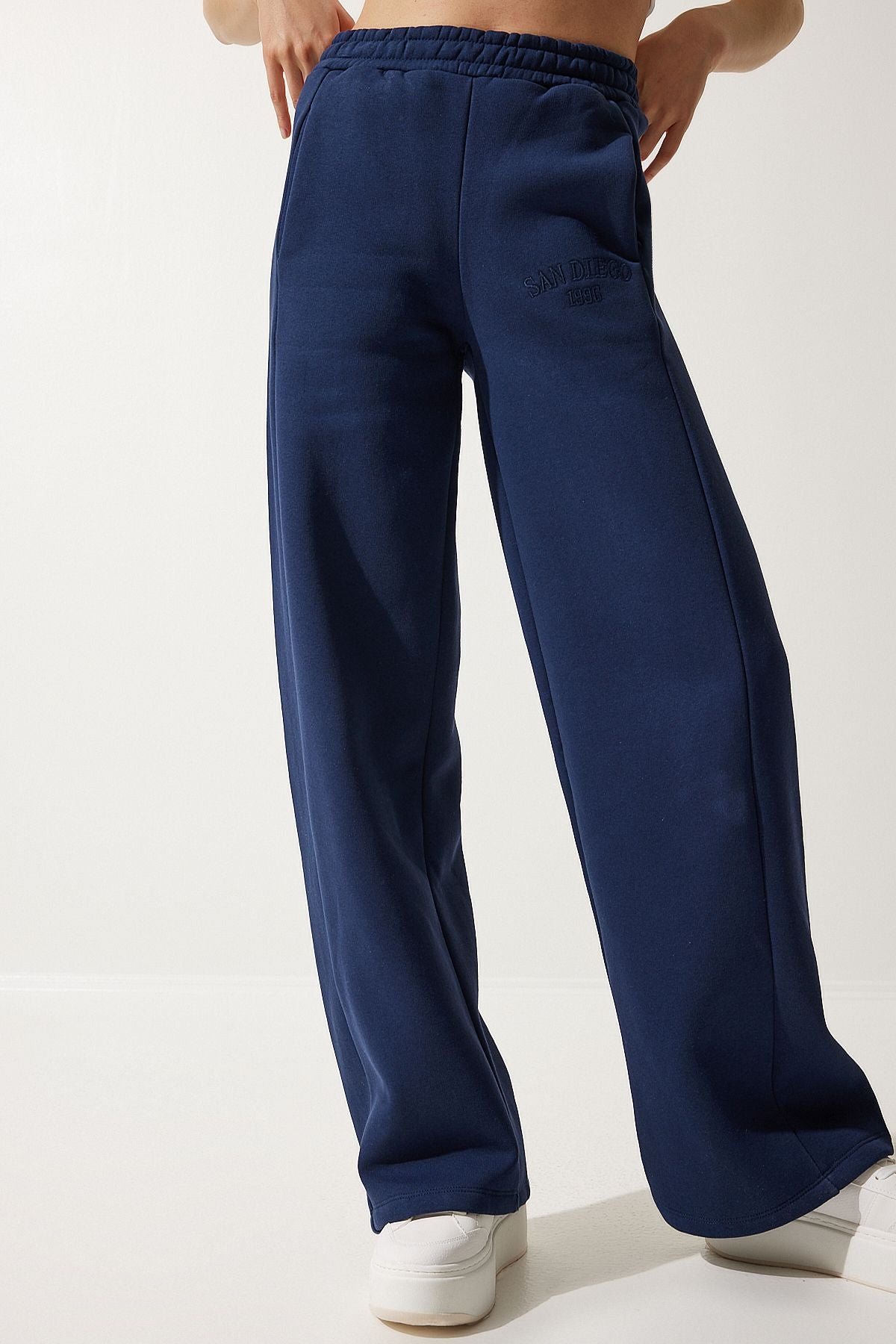 Female navy blue -bold trouser thick tracksuits six HF00445