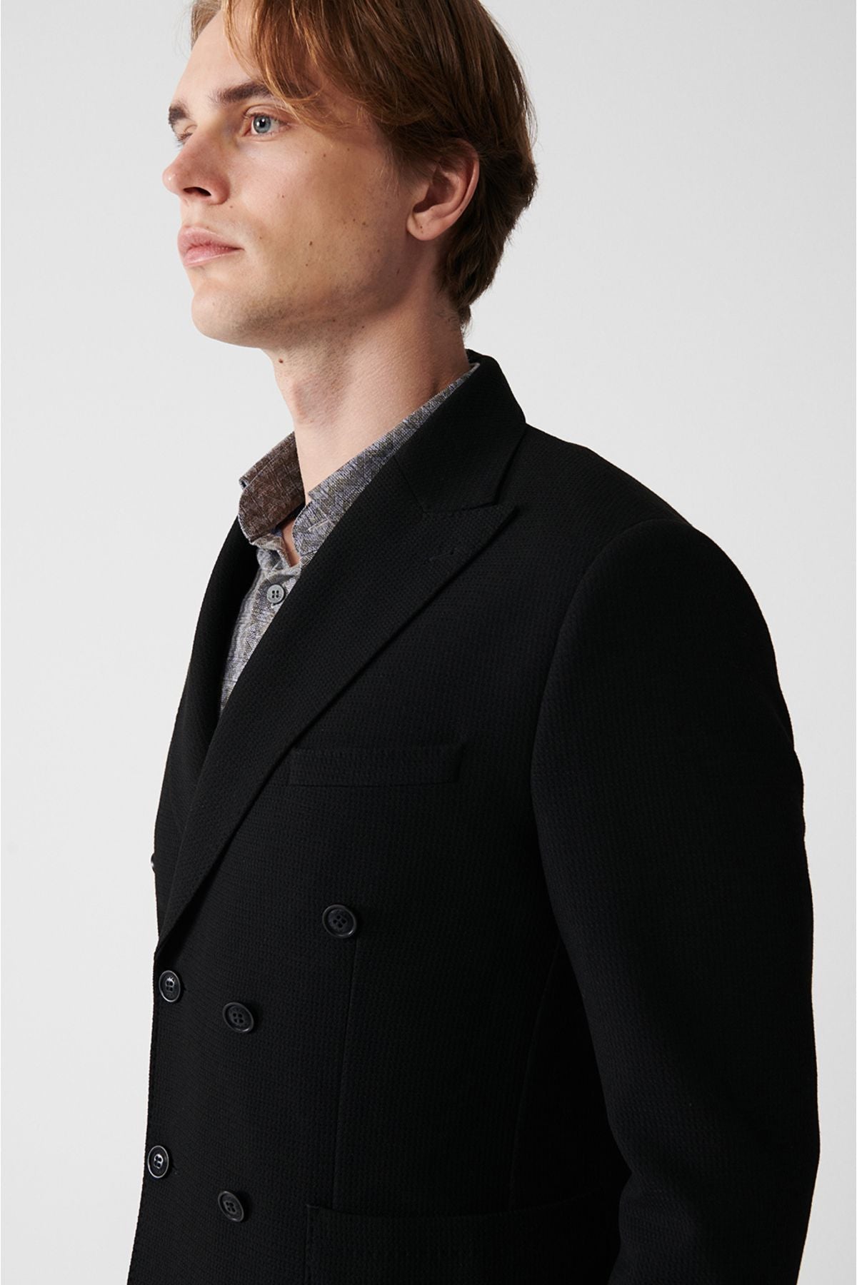 Men's Black Swallow Collar Cruve Closing Unless Cruve Jacket A32Y4052