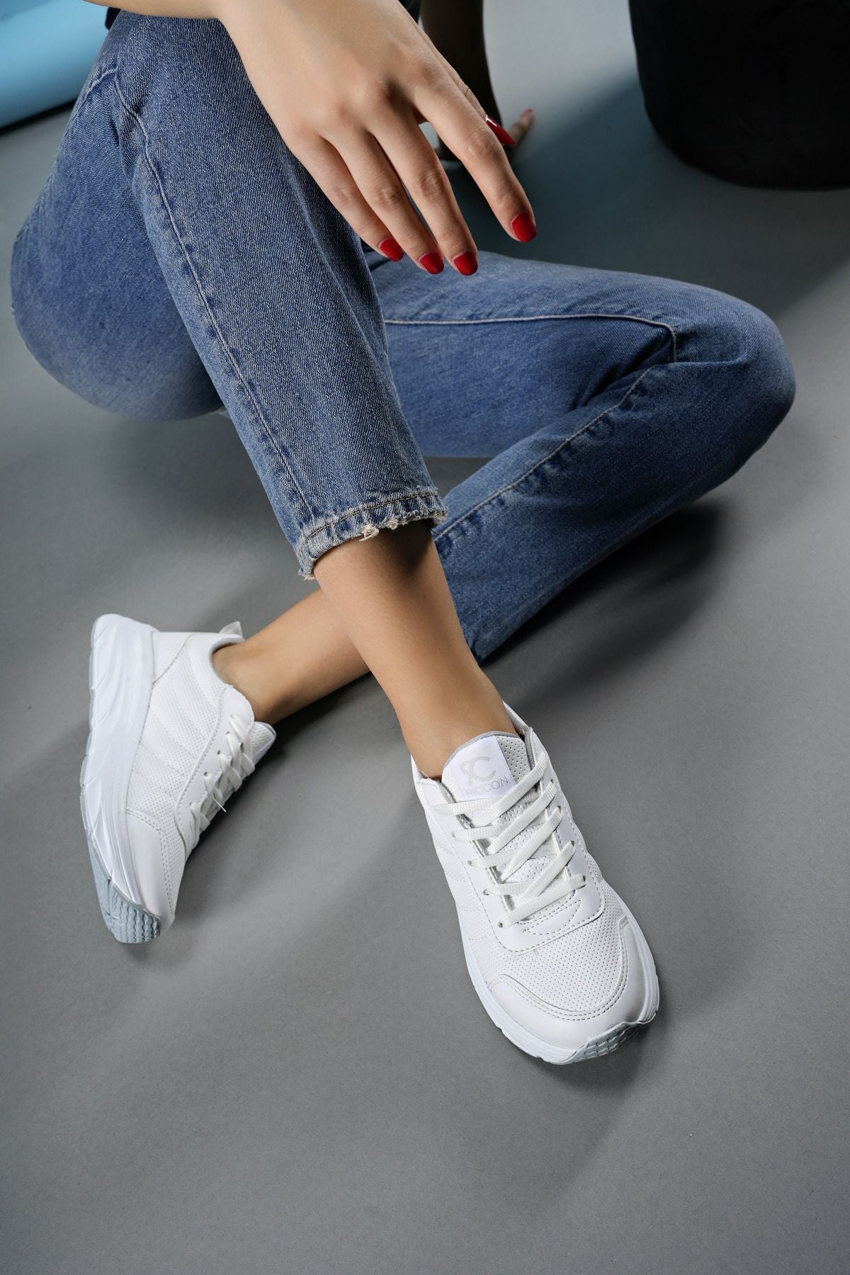 Woman Sneaker 0012135 White