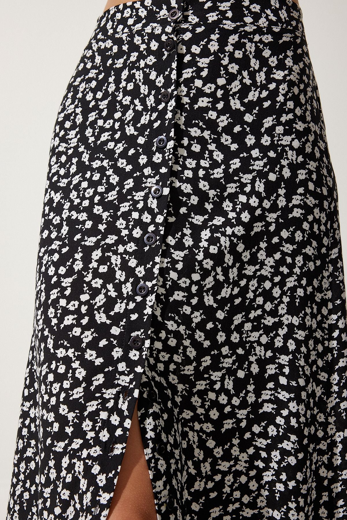 Female black patterned slit viscose skirt UB00246