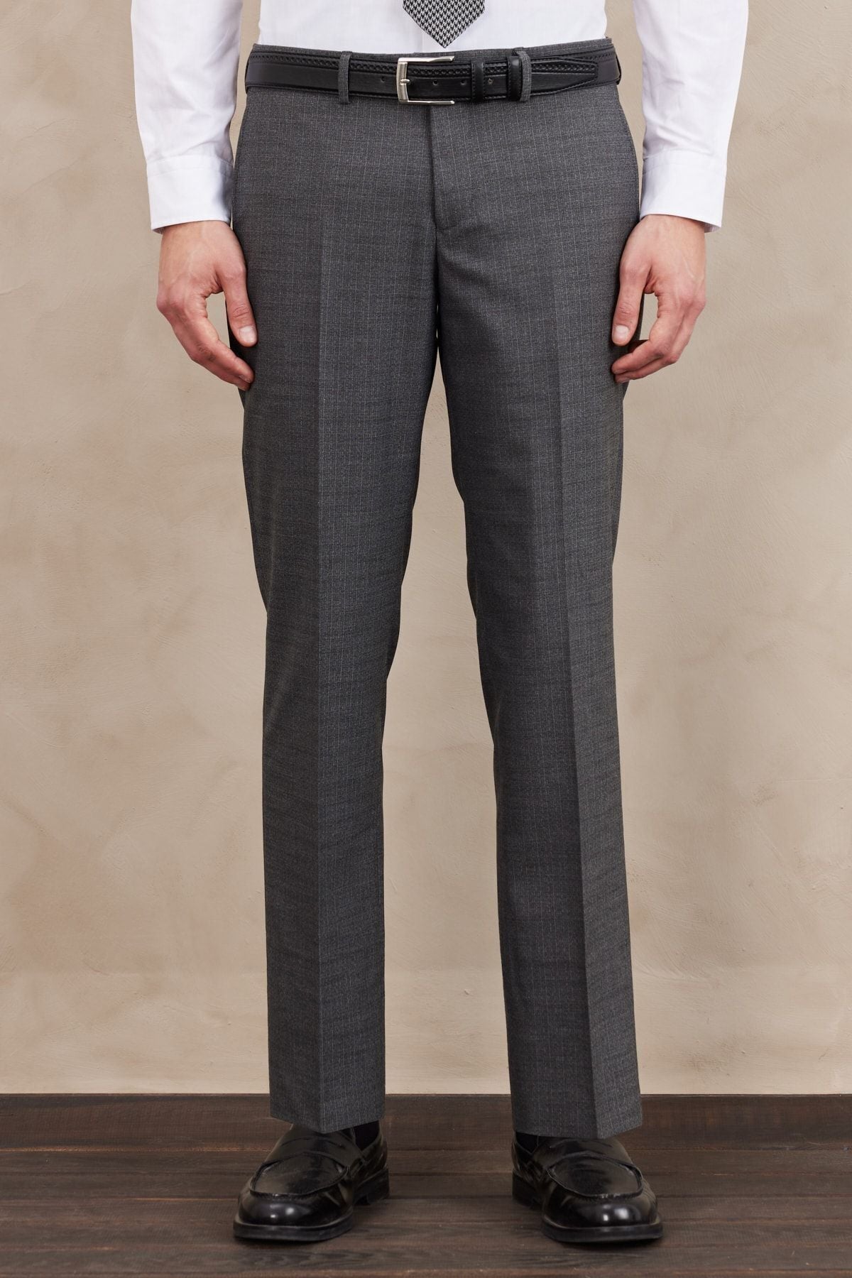 Men's gray slim fit narrow cutting mono collar striped suit