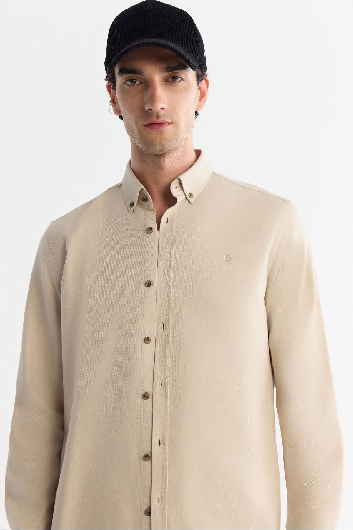 Men's beige button collar diagonel cotton shirt B002036