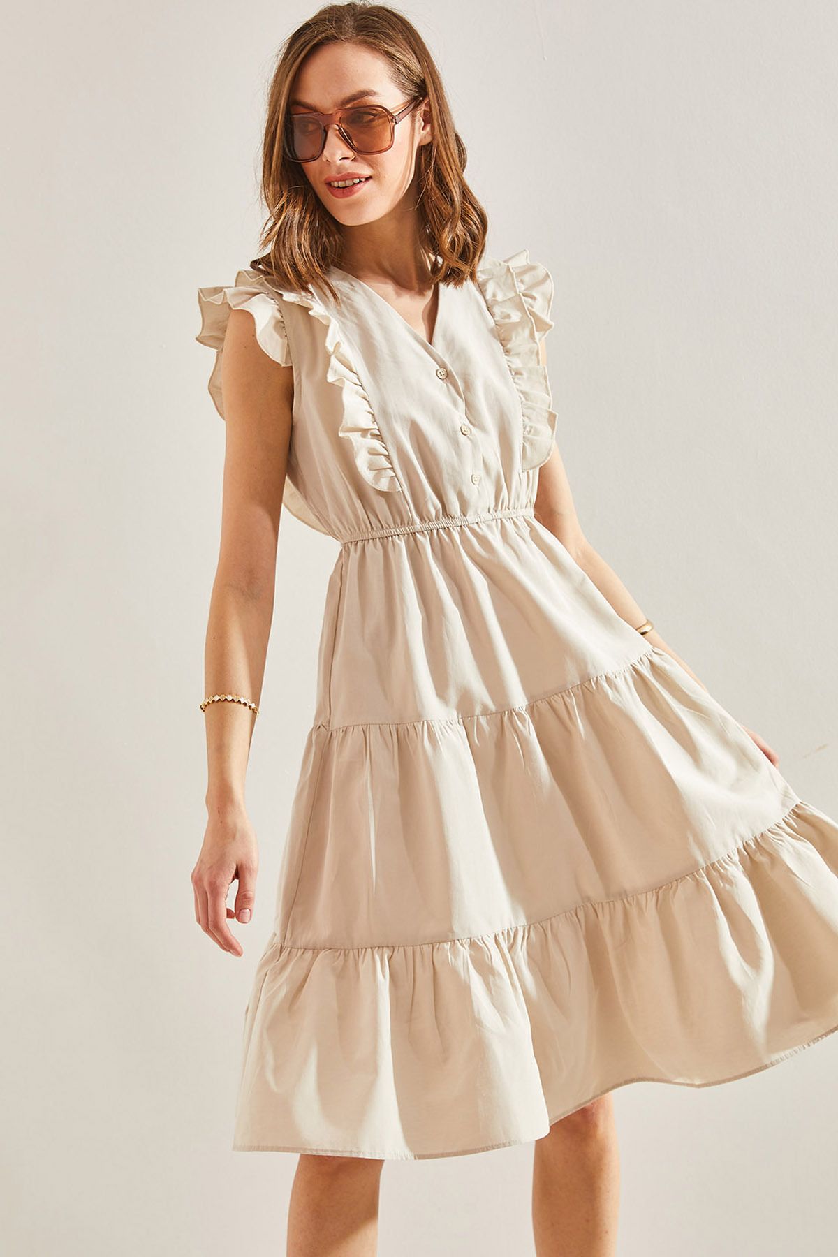 Woman frilled waist waist buttoned buttoned dress