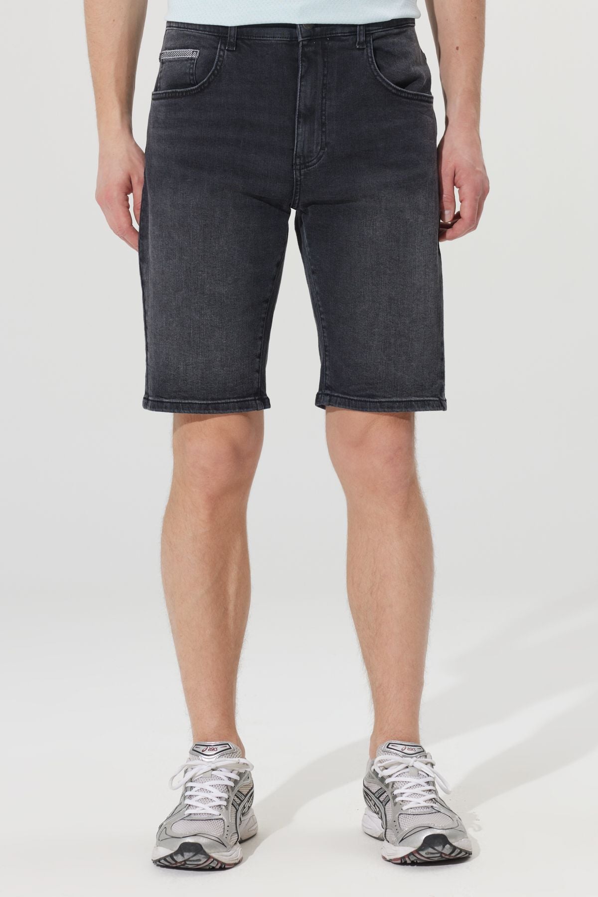 Men's anthracite slim fit narrow cut cotton flexible denim shorts