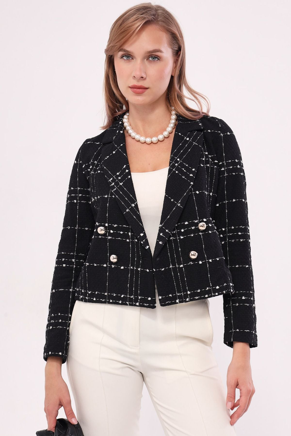 Female Black Cruve Yaka Tüvit Crop Jacket ARM-24K001014