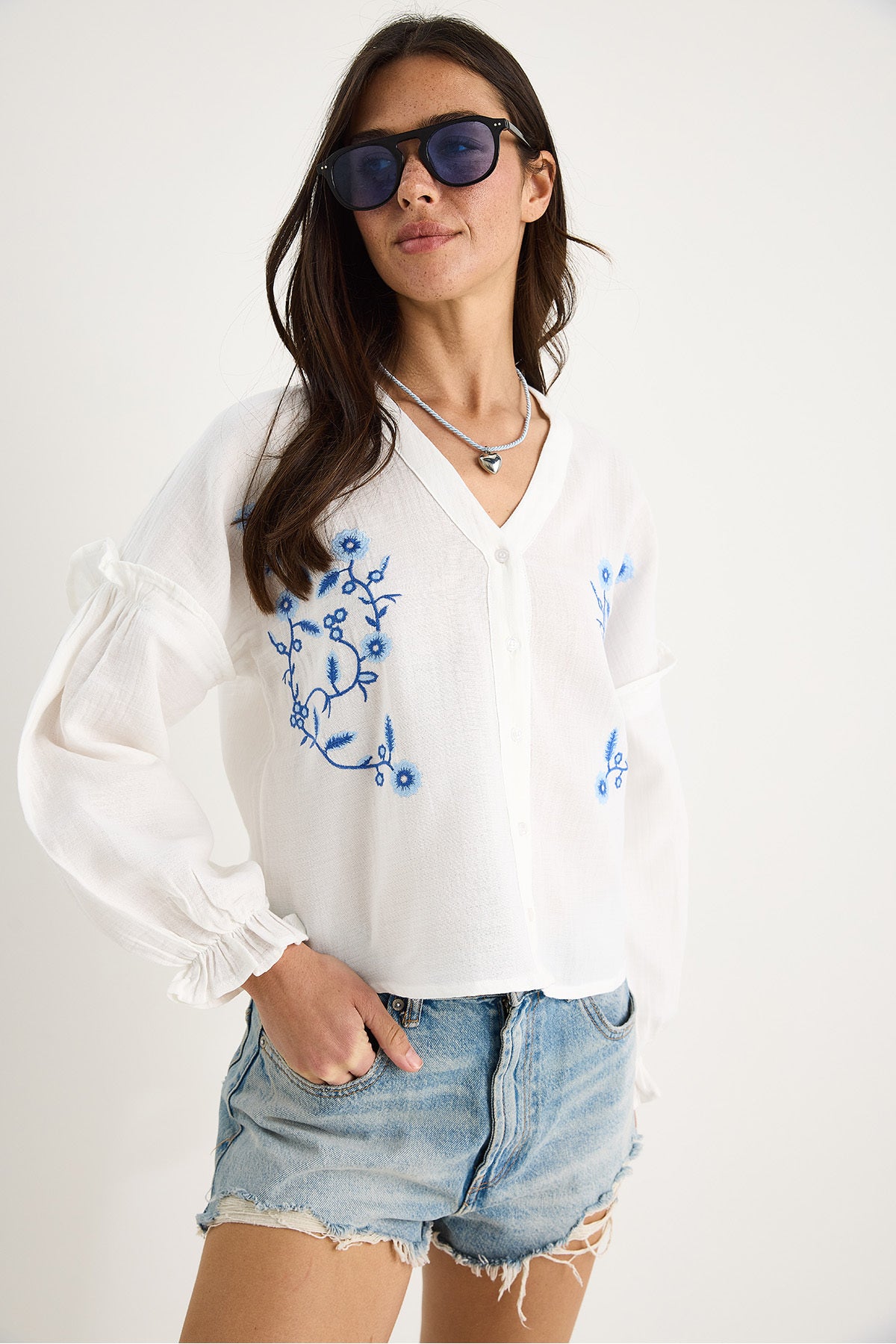 Women's V-Neck Embroidered Sleeves Elastic Summer Muslin Shirt G28-4889 60283343