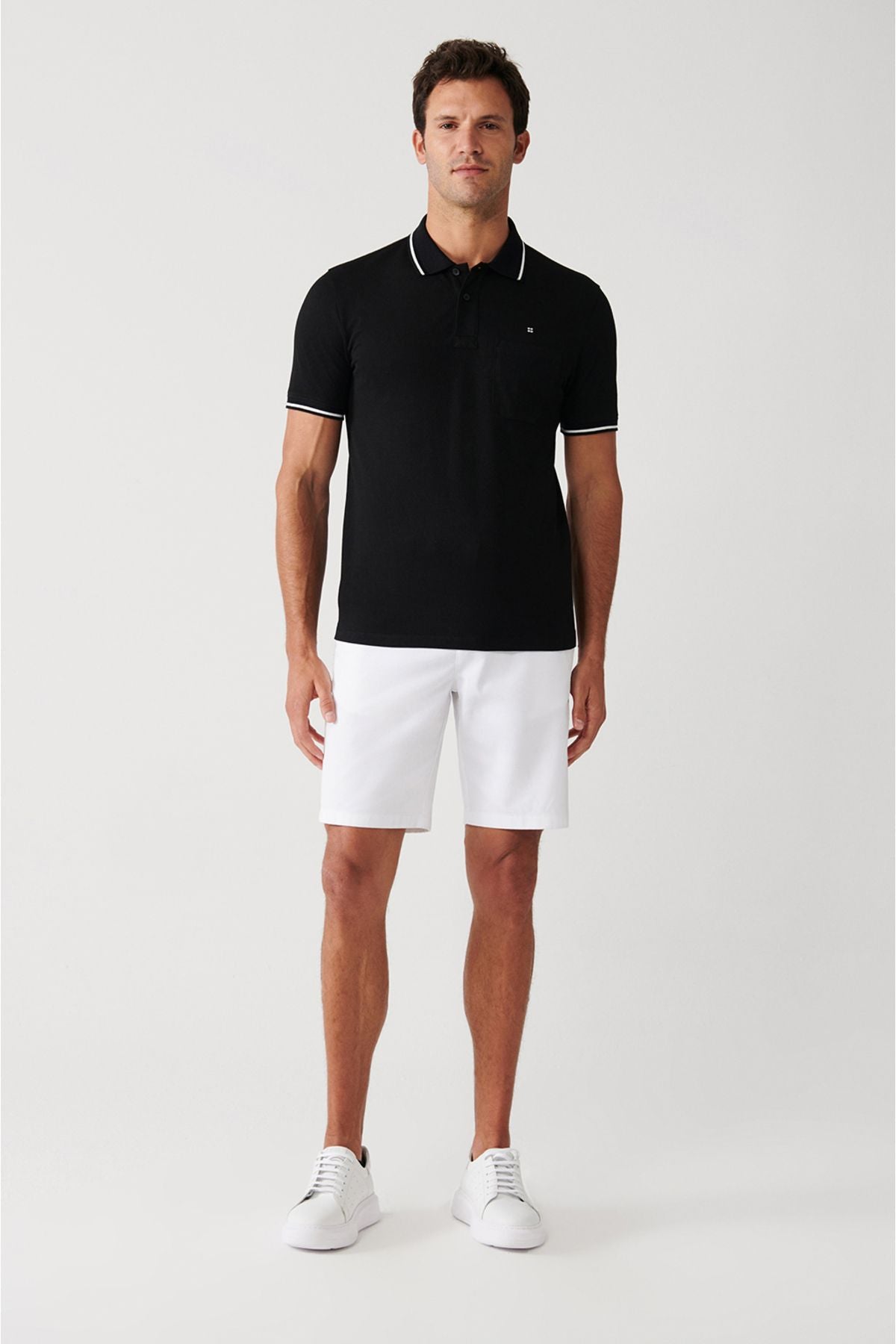 Men's black curved collar with 2 buttoned polo collar t-shirt E001031