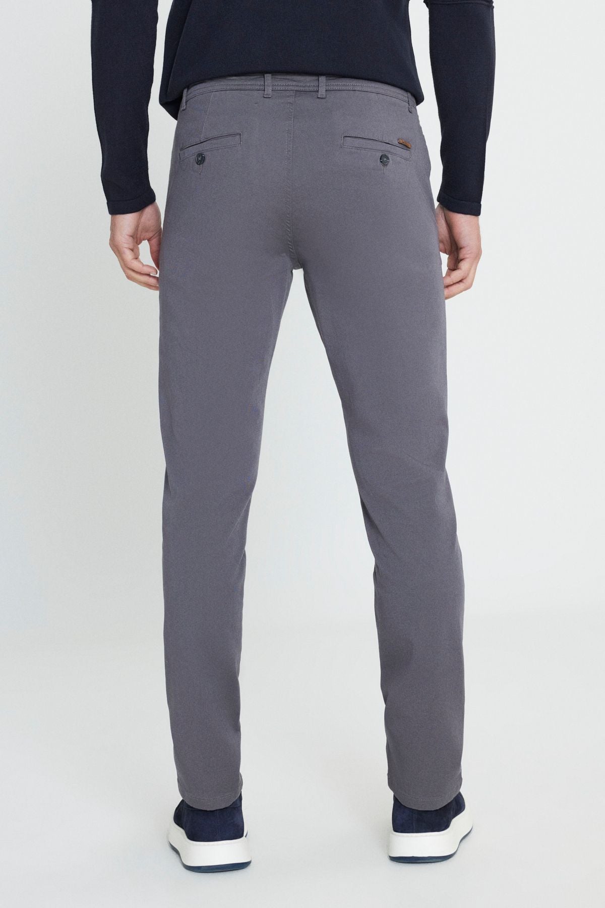 Men's anthracite slim fit narrow cut cotton flexible chino pants