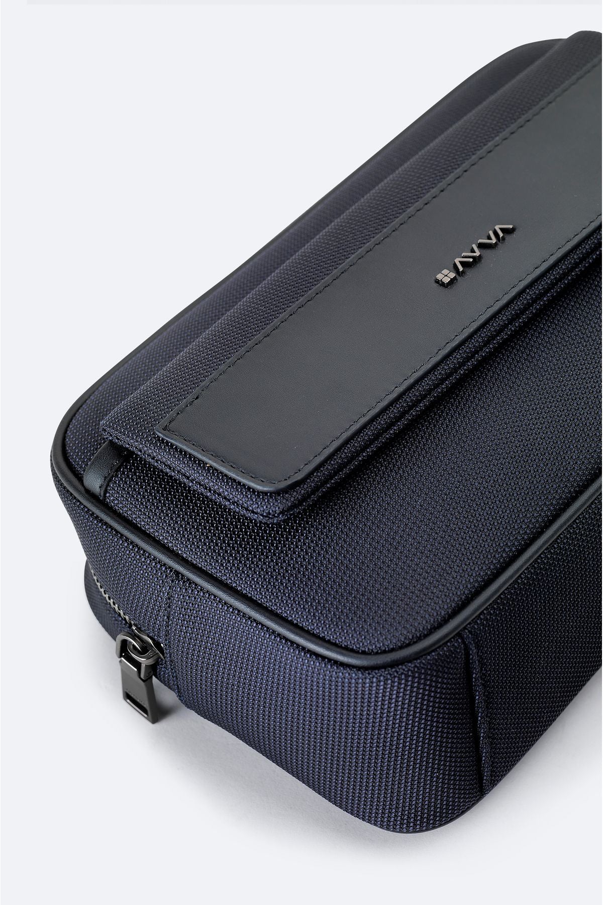 Men's Dark Navy blue Magnet Hand Bag A42y9110