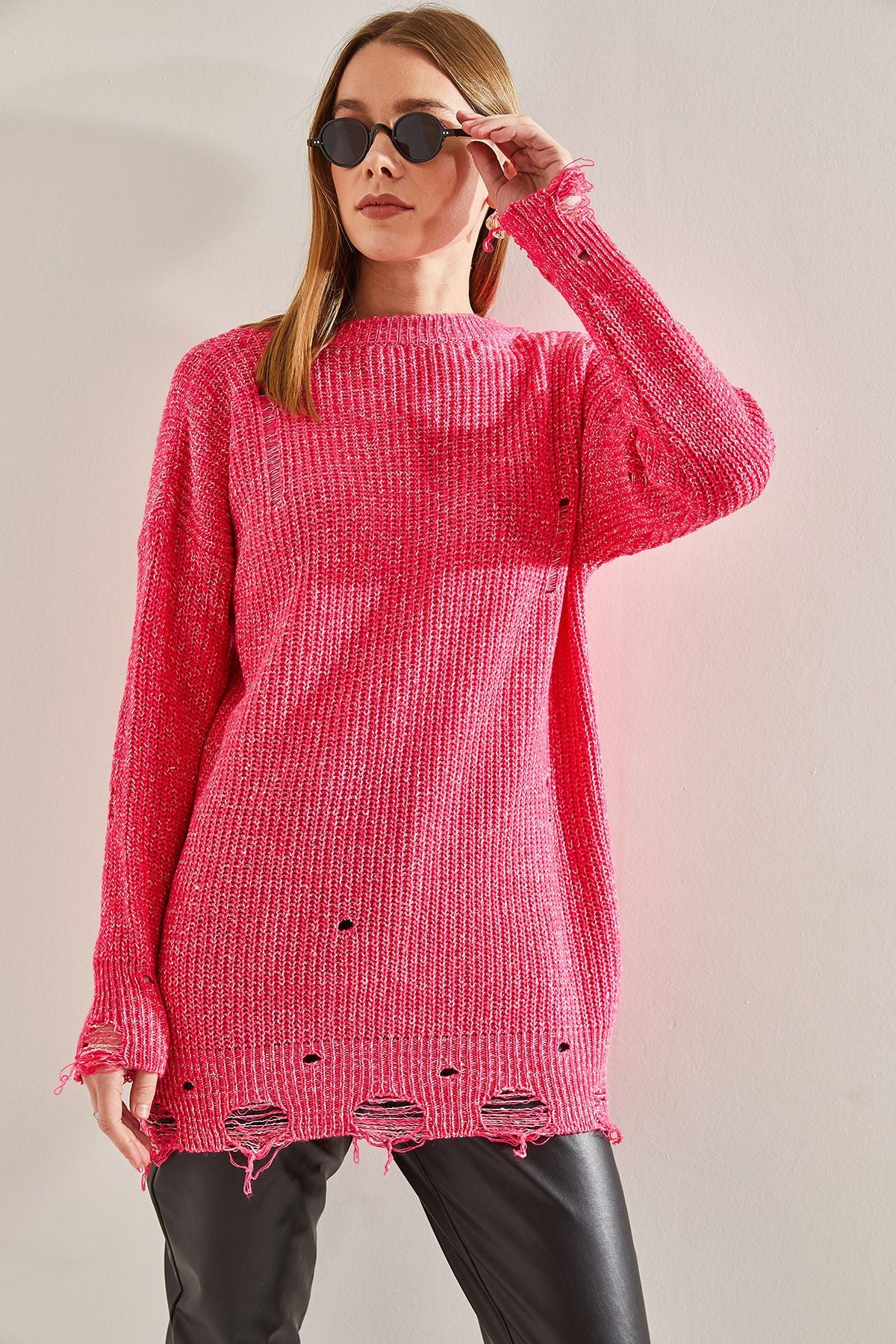 Woman Muline Oversize torn detailed knitwear sweater