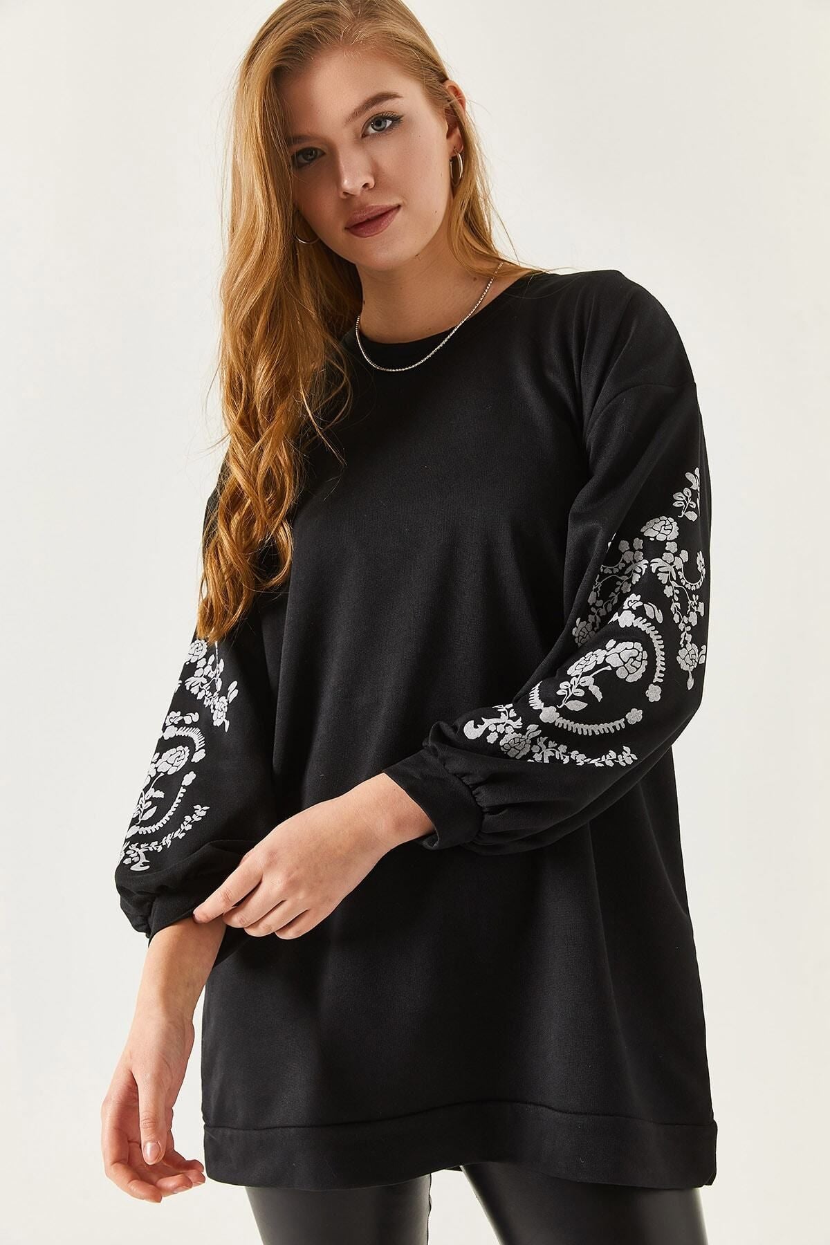 Woman Black round collar arm embossed tunic