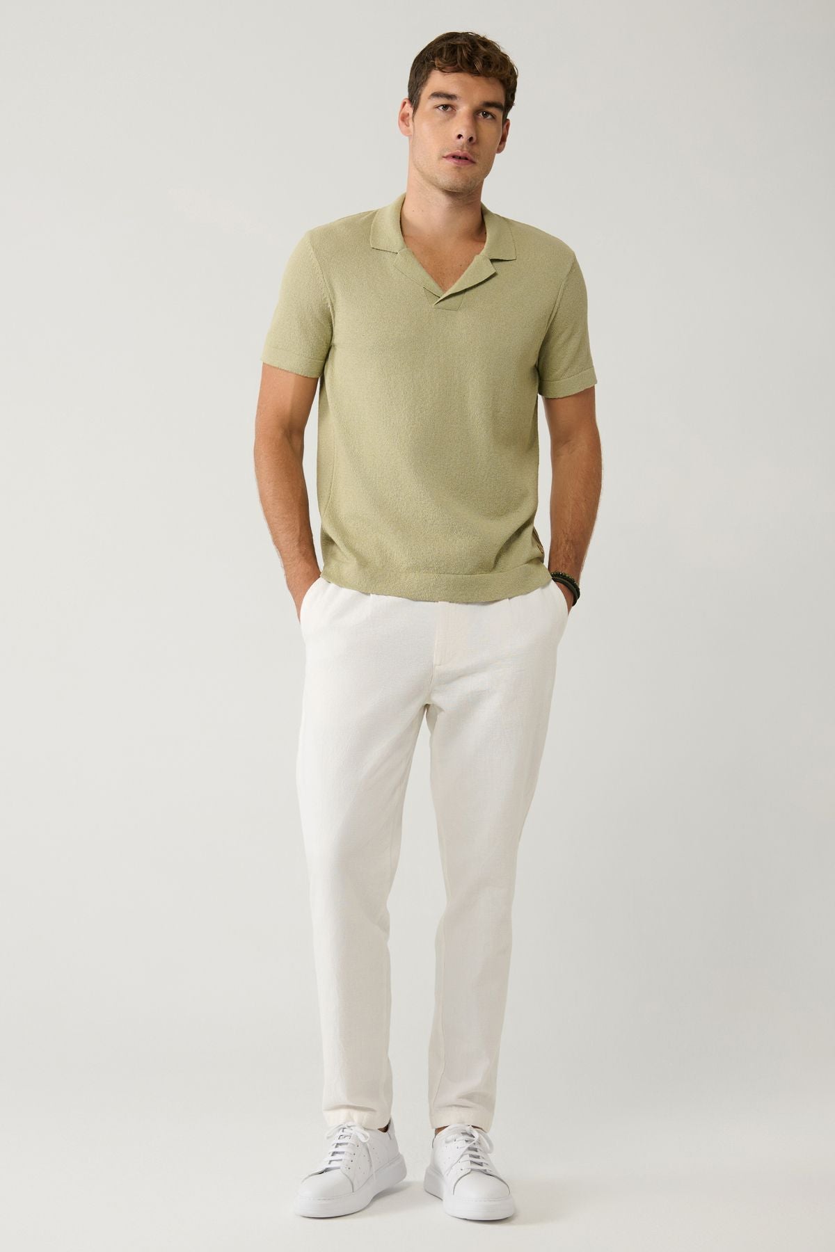 Men's broken white waist rubber linen cotton textured chino pants B003036